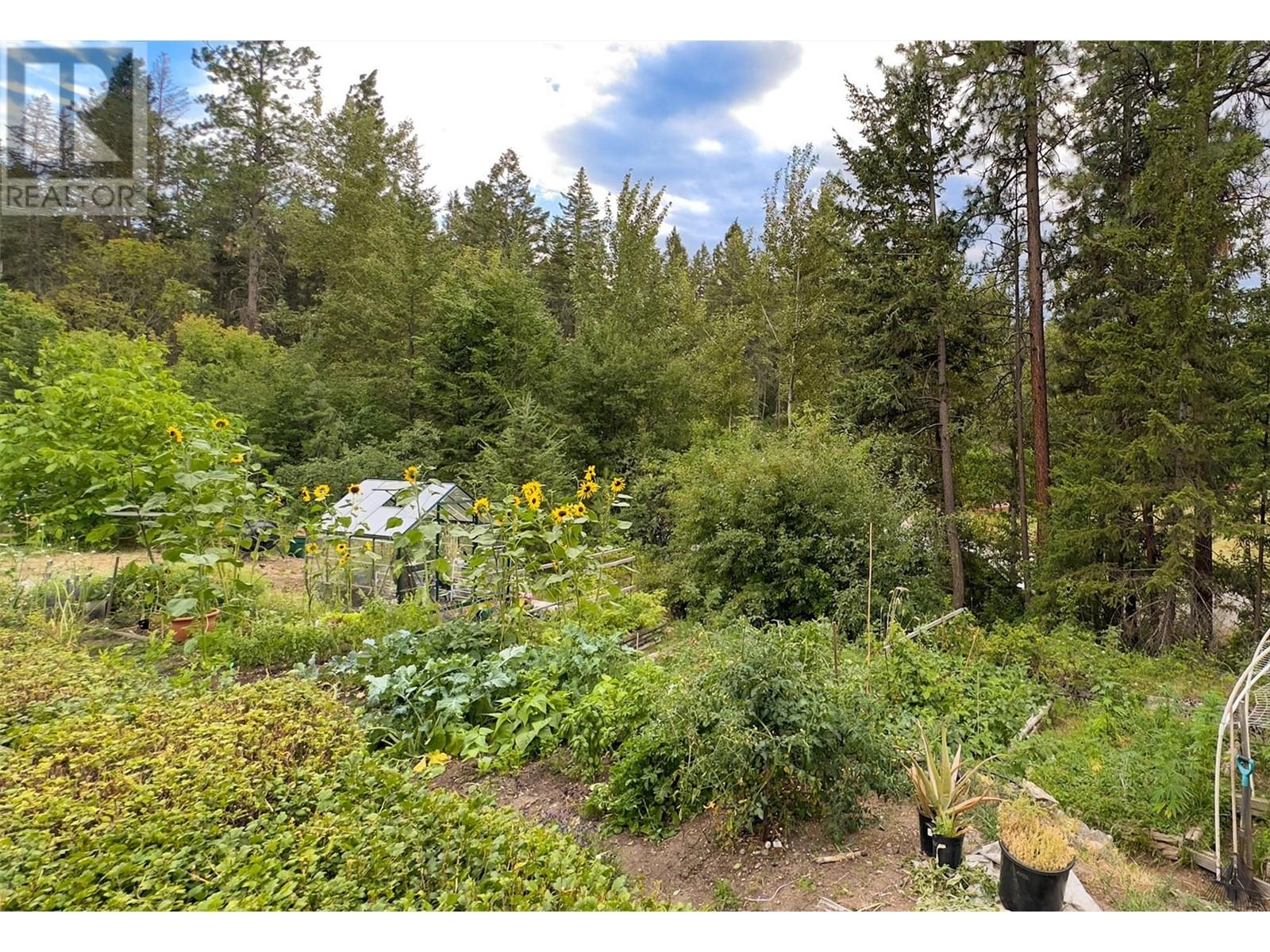  3605 Luxmoore Road, Kelowna