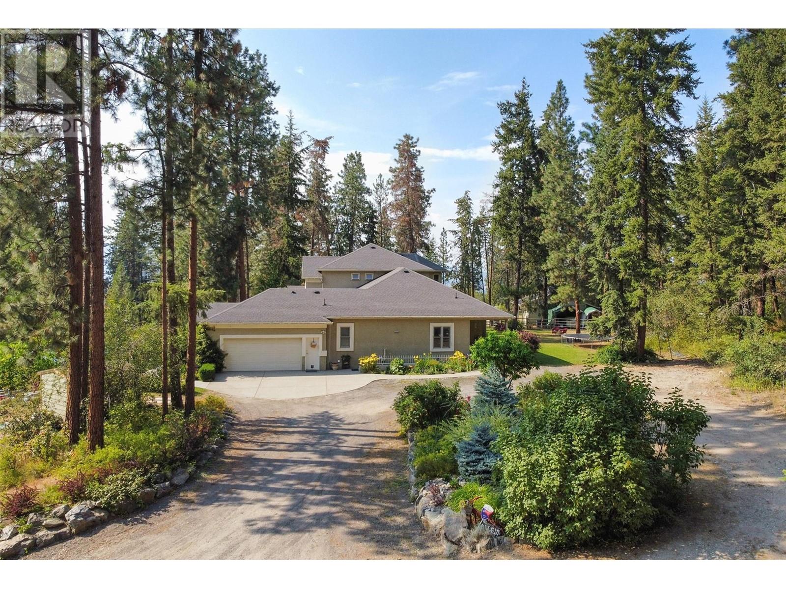  3605 Luxmoore Road, Kelowna