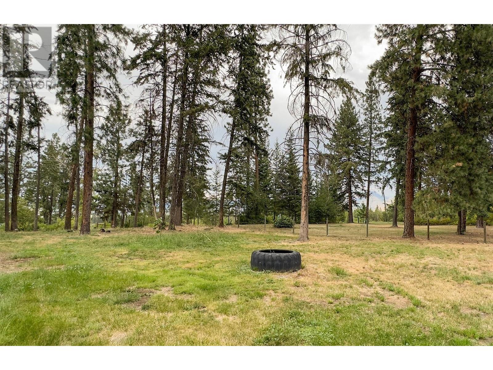  3605 Luxmoore Road, Kelowna