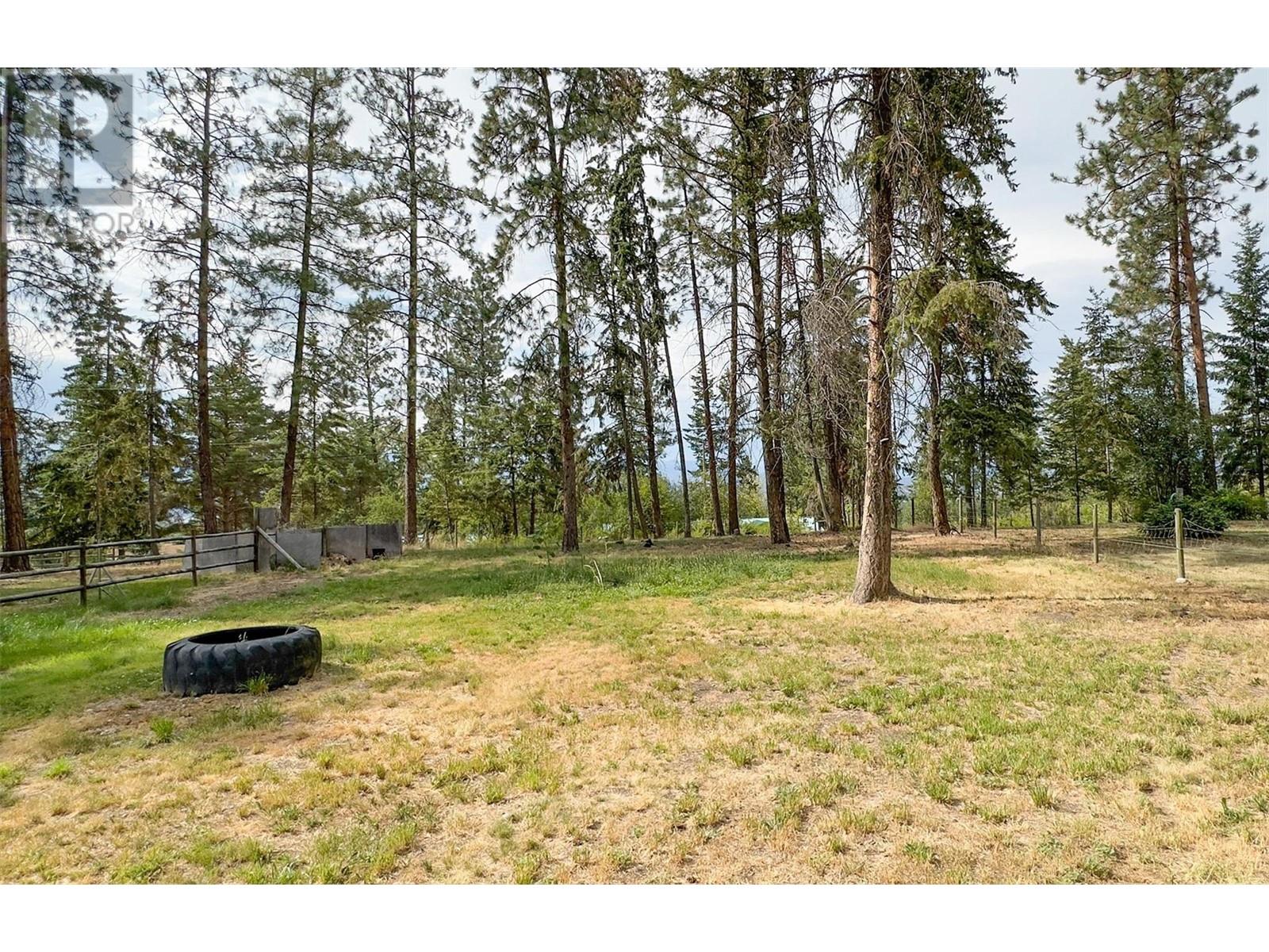  3605 Luxmoore Road, Kelowna