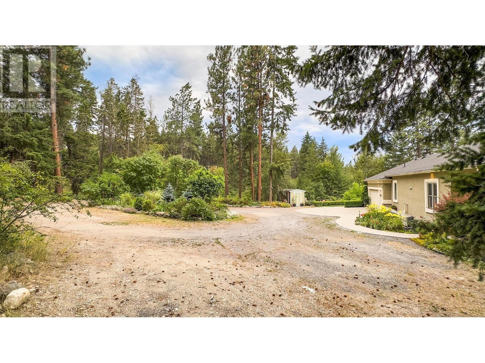  3605 Luxmoore Road, Kelowna