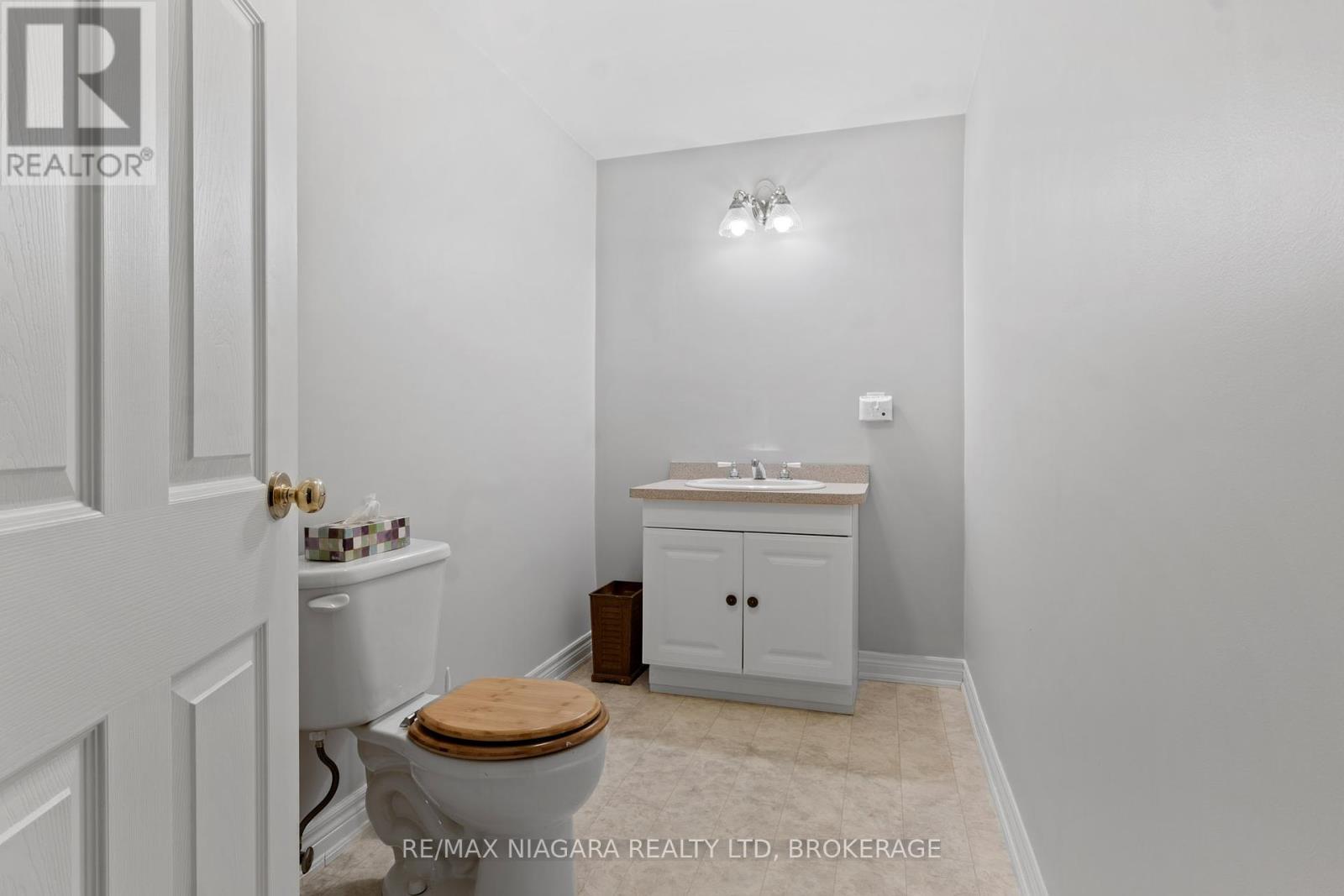 Photo 21 of 4 3730 Disher Street, Fort Erie ON