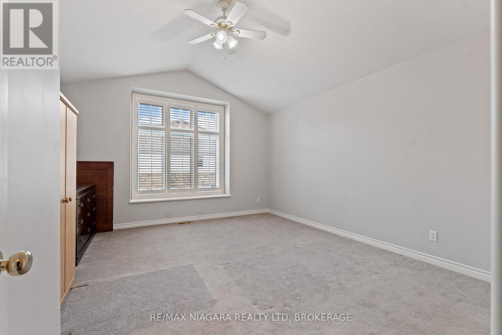 Photo 5 of 4 3730 Disher Street, Fort Erie ON