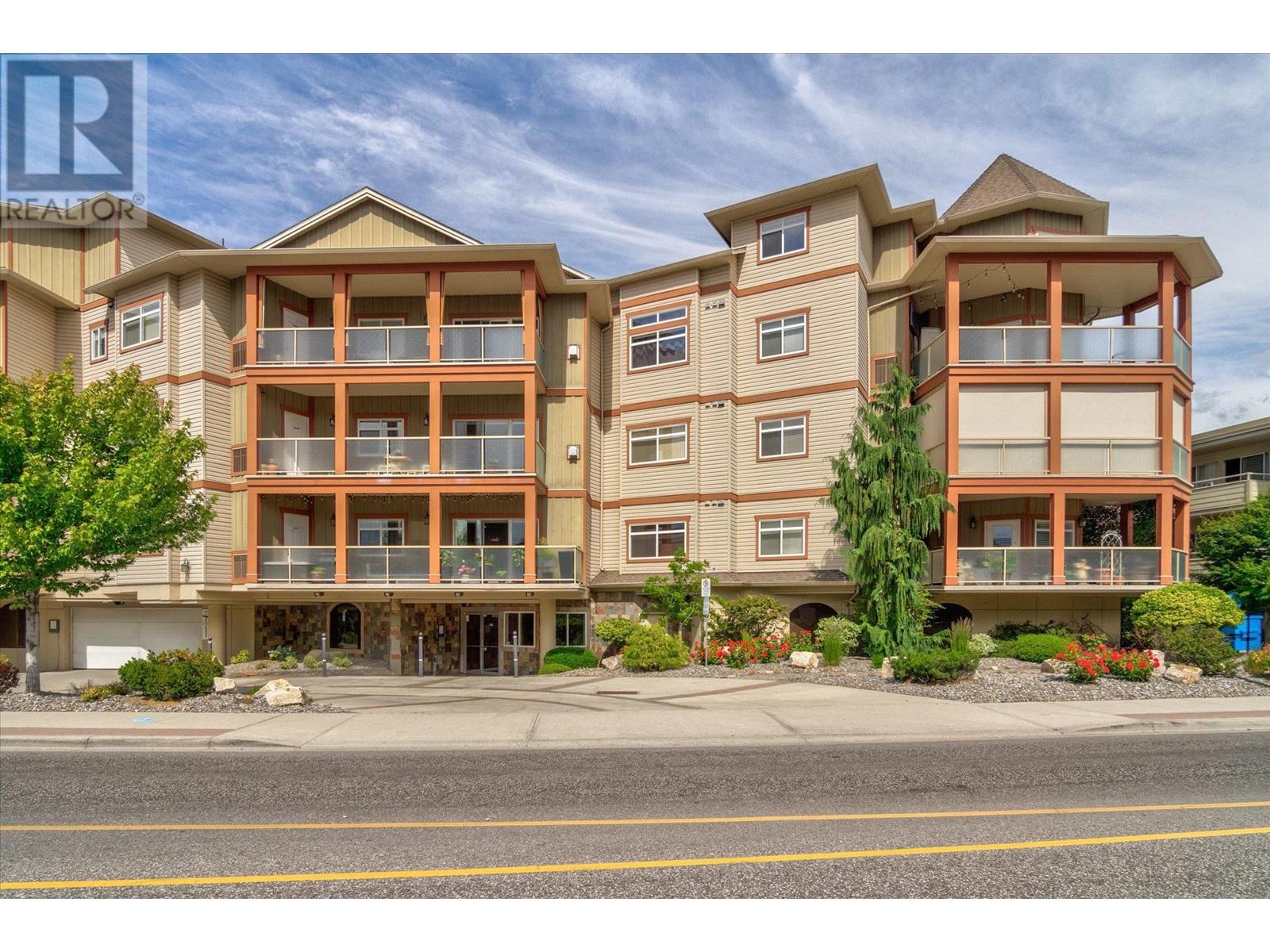 303 1905 Pandosy Street, Kelowna
