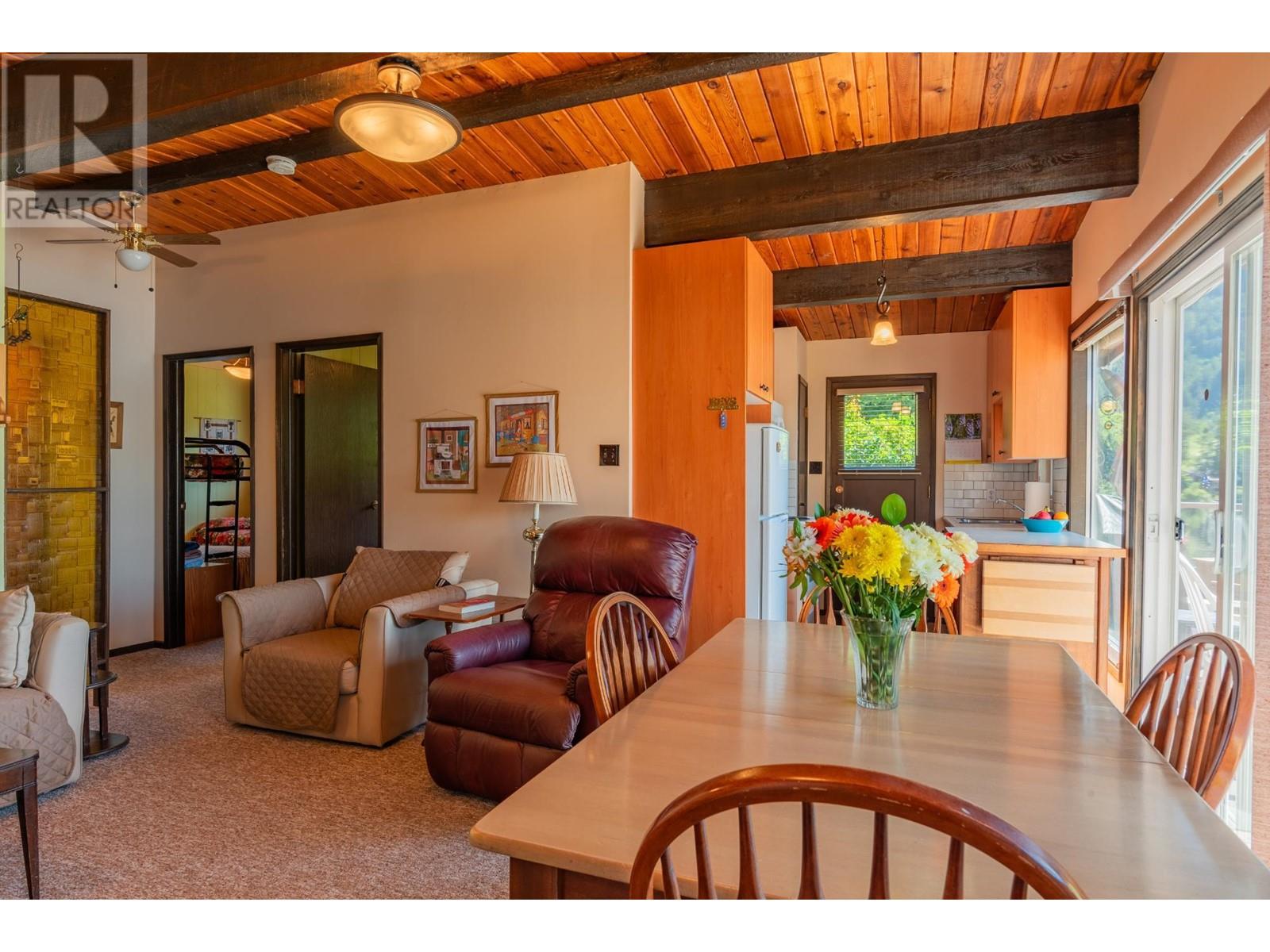 93 EAST LAKE Drive, Christina Lake