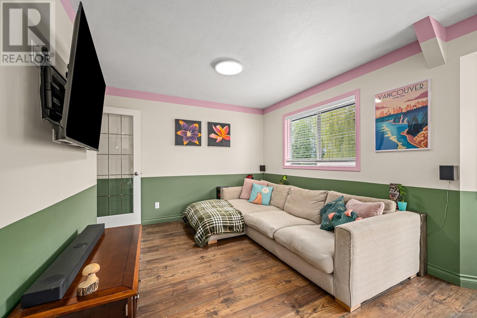 1595 Mallard Dr, Courtenay real estate listing 993805