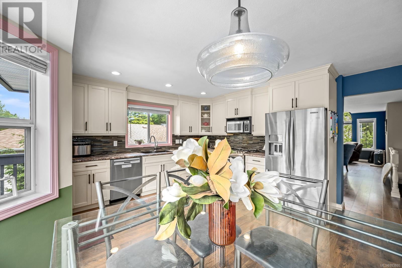 1595 Mallard Dr, Courtenay real estate listing 993805