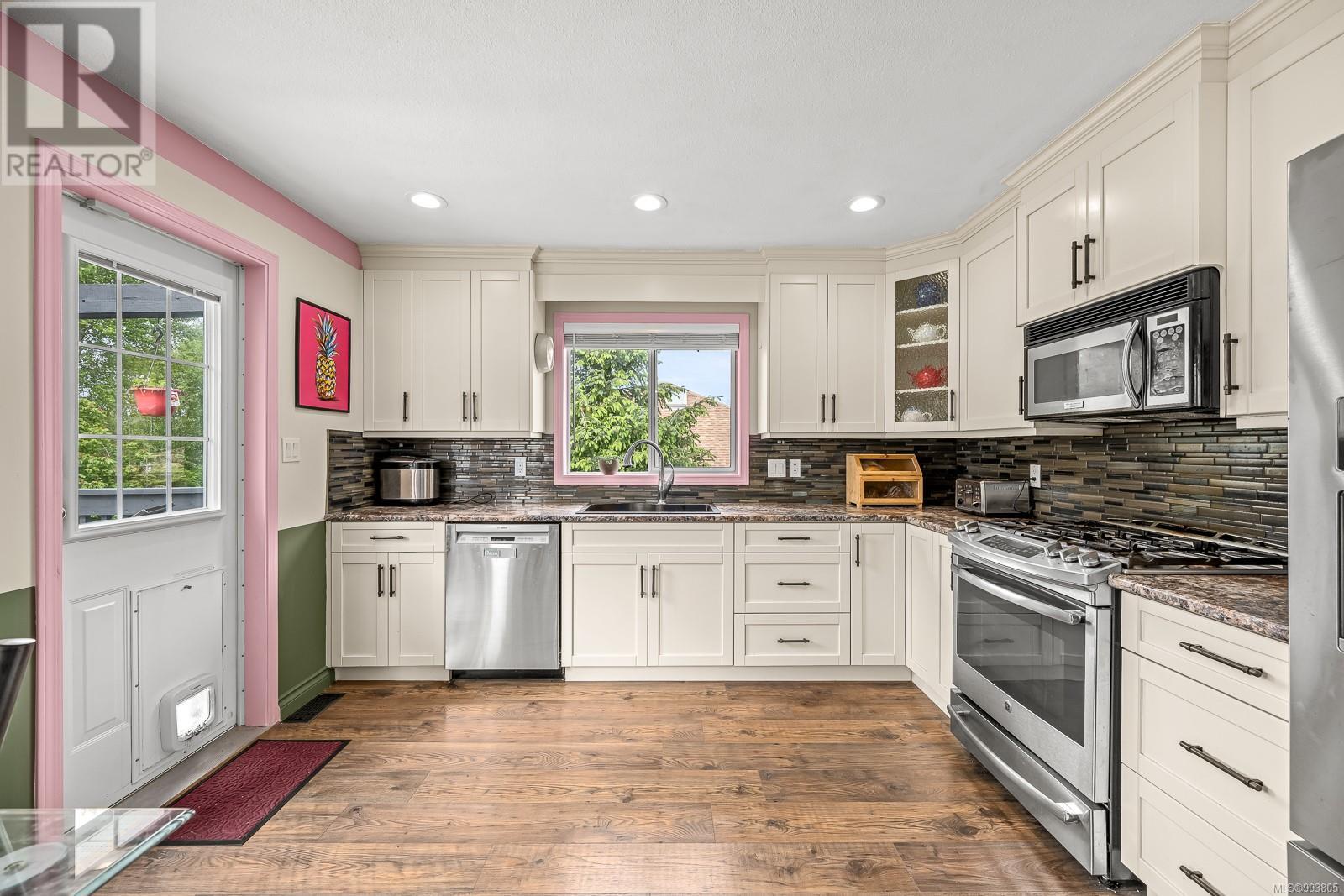 1595 Mallard Dr, Courtenay real estate listing 993805