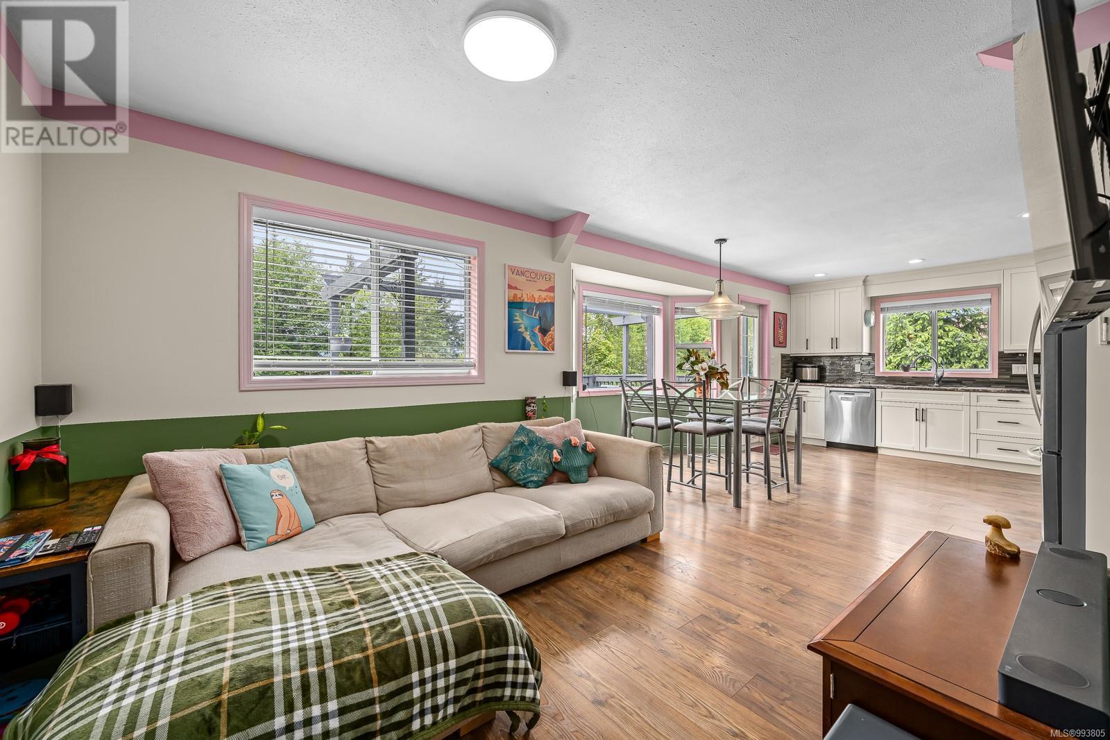 1595 Mallard Dr, Courtenay real estate listing 993805