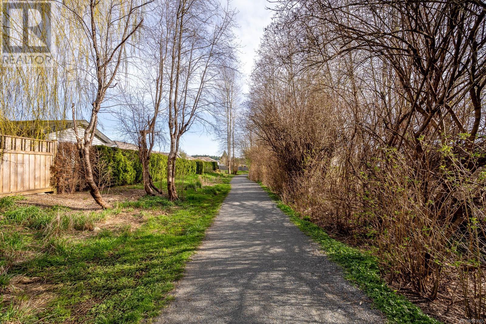 1595 Mallard Dr, Courtenay real estate listing 993805