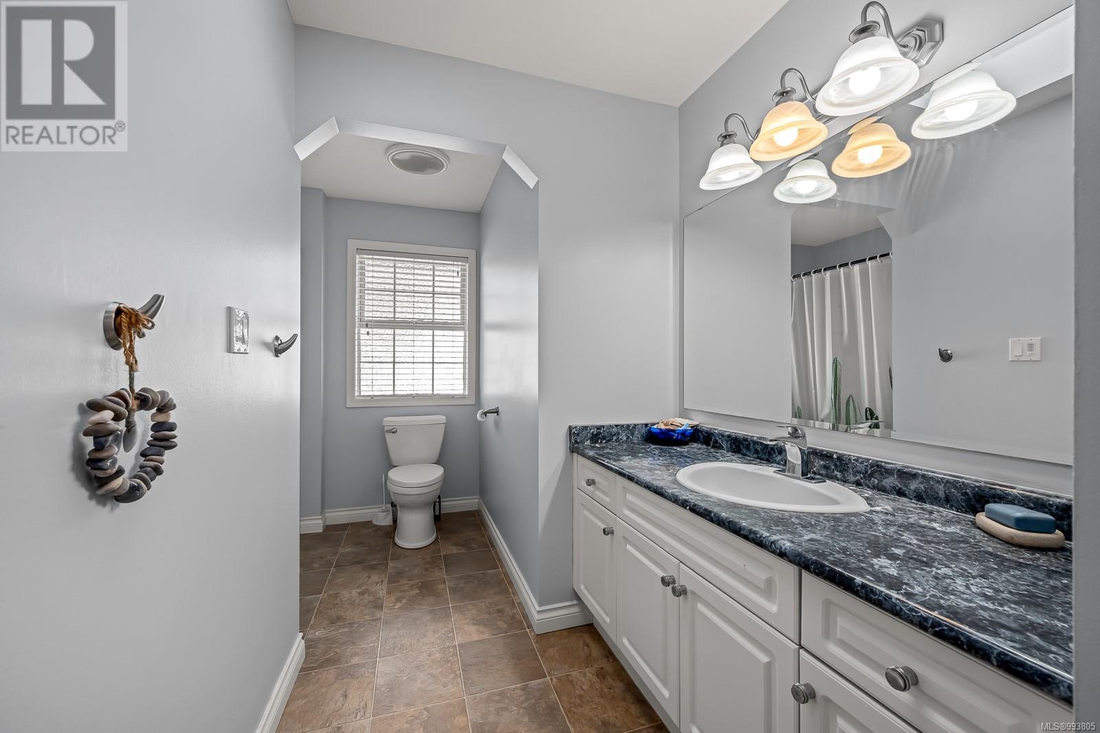 1595 Mallard Dr, Courtenay real estate listing 993805