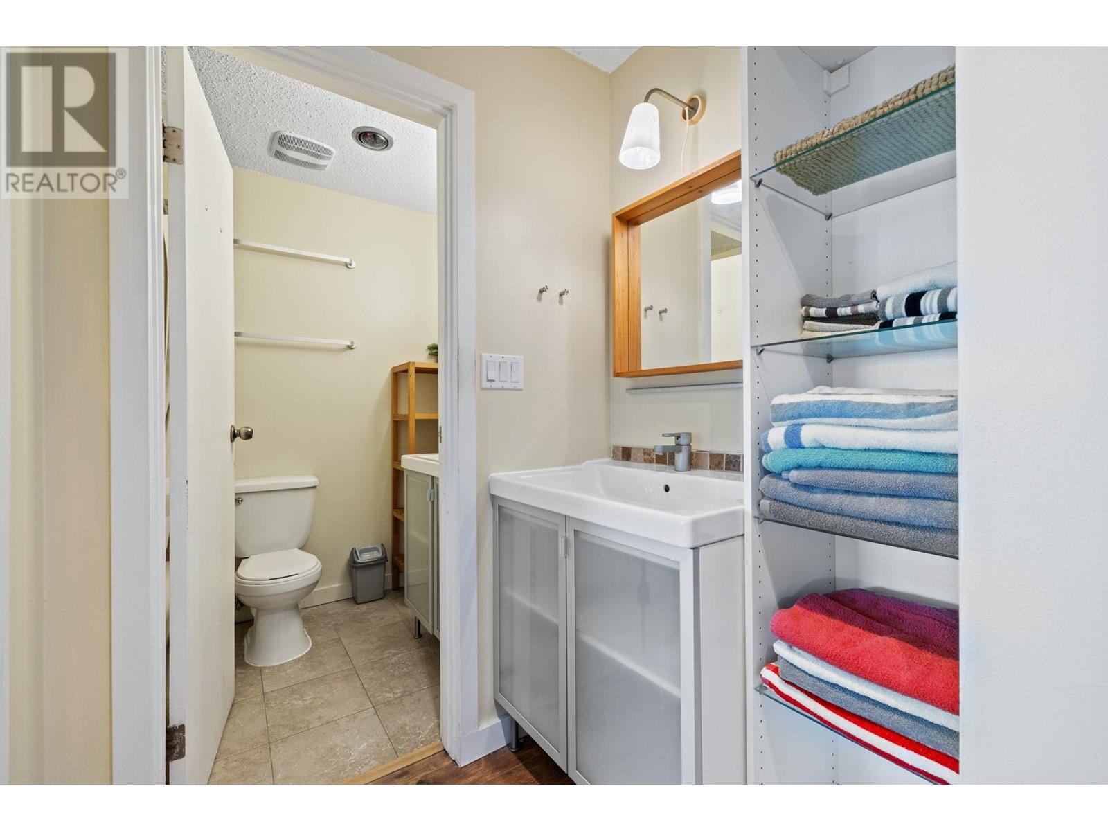 303 6430 Whiskey Jack Road, Big White