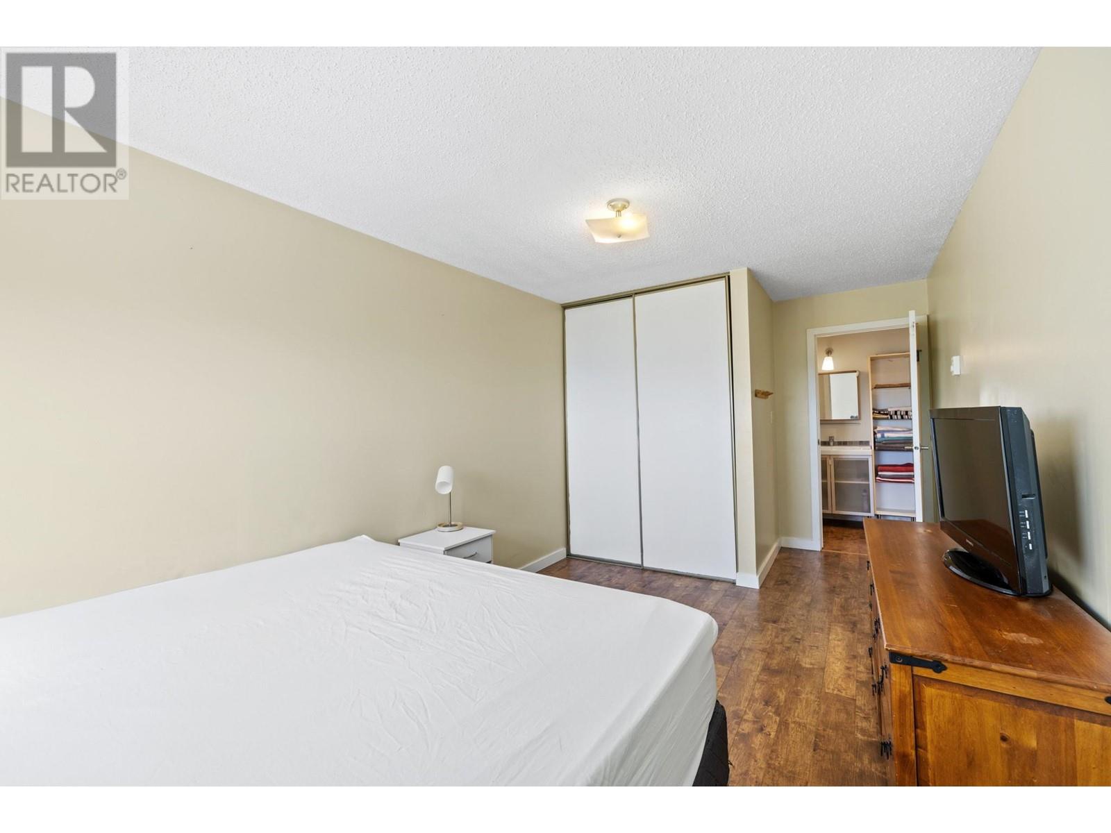 303 6430 Whiskey Jack Road, Big White