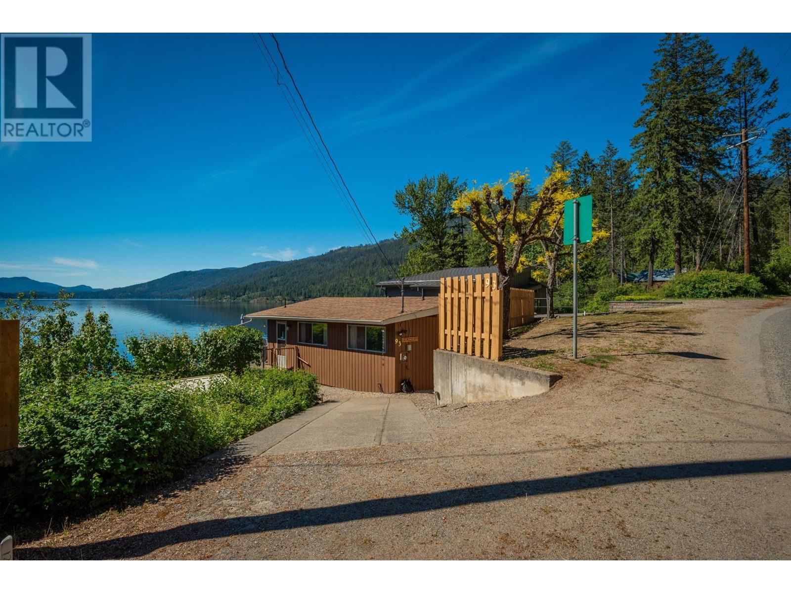 93 EAST LAKE Drive, Christina Lake