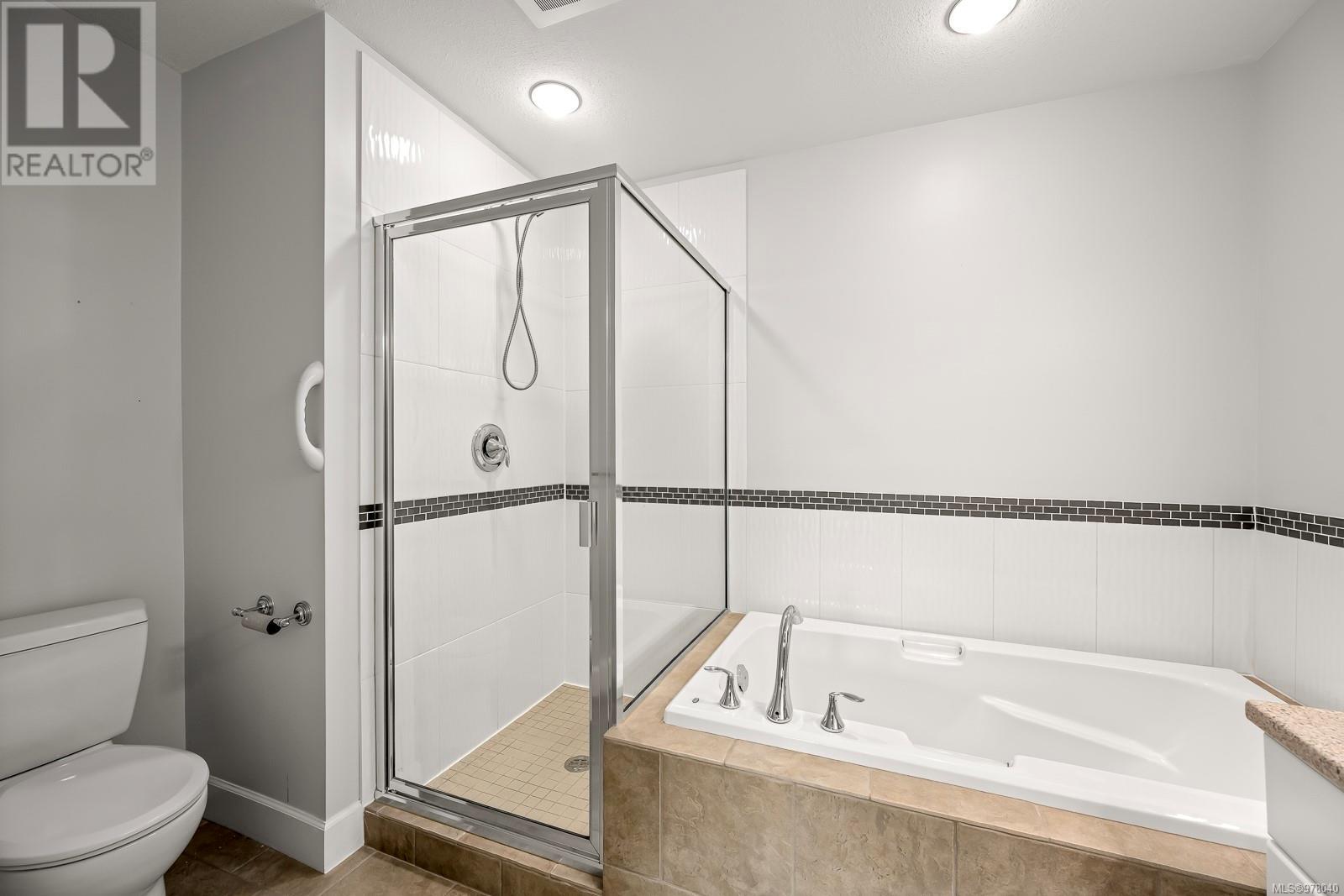 2111 44 Anderton Ave, Courtenay real estate listing 978040