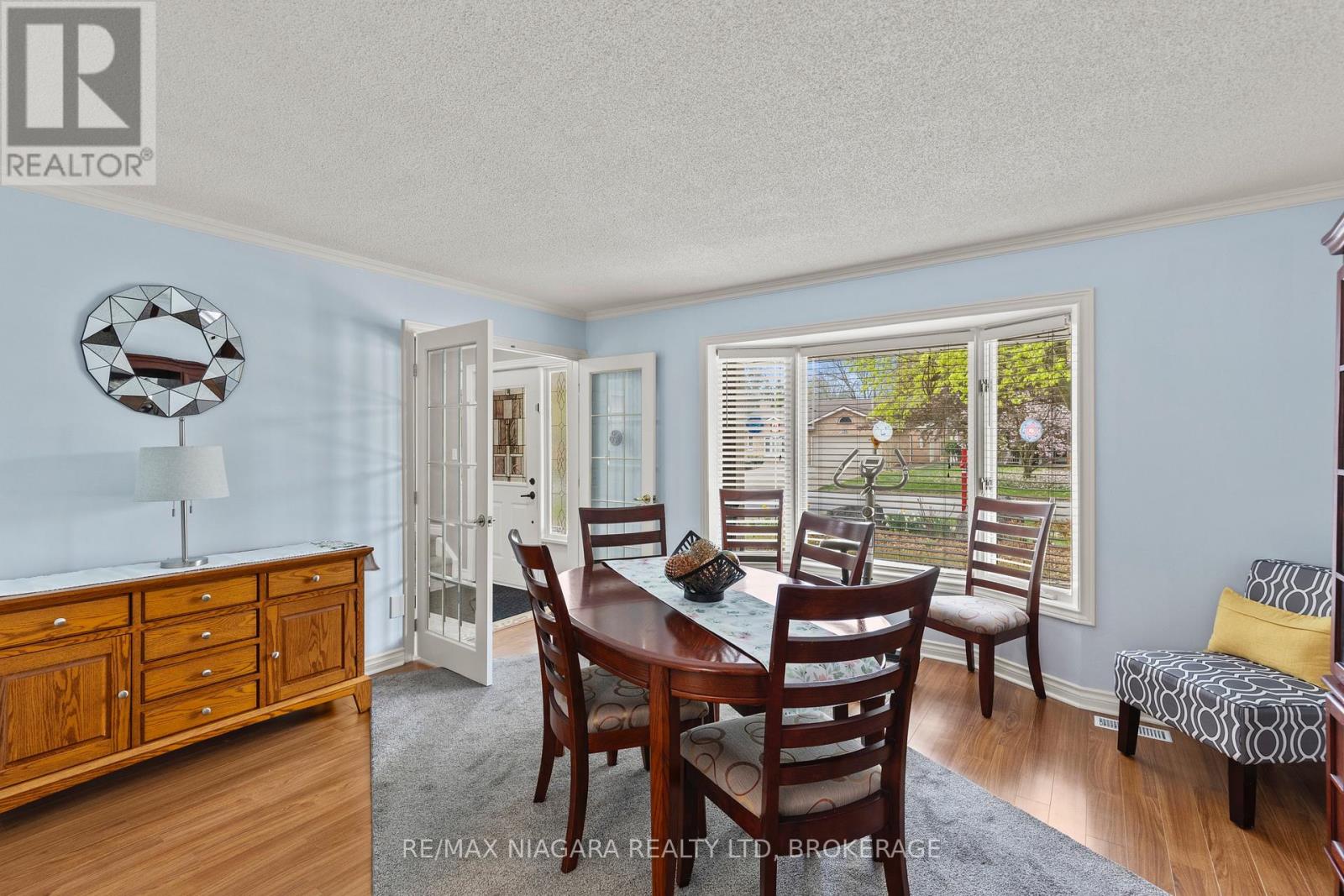 Photo 42 of 143 Welland Road, Pelham ON