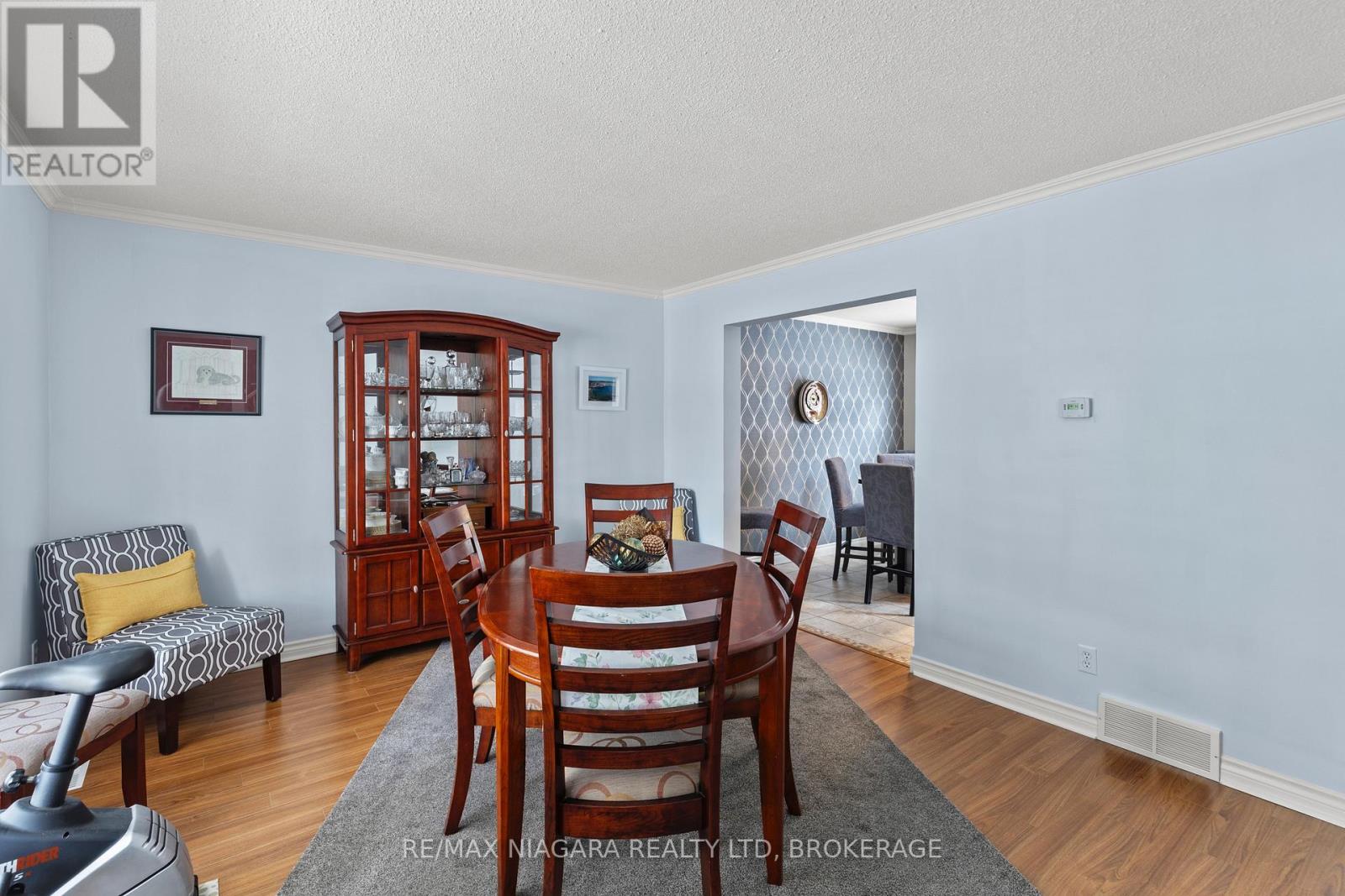 Photo 23 of 143 Welland Road, Pelham ON