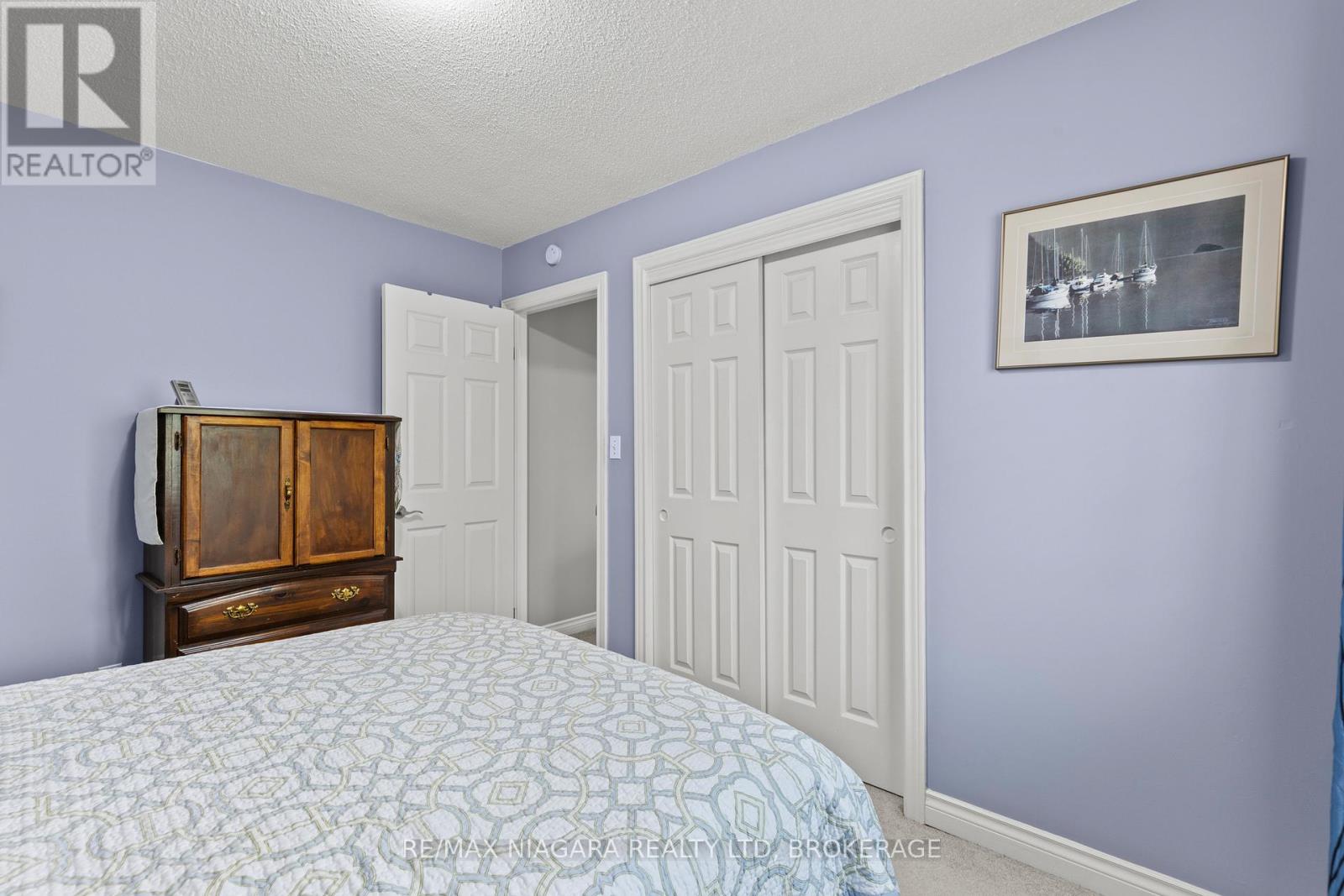 Photo 16 of 143 Welland Road, Pelham ON