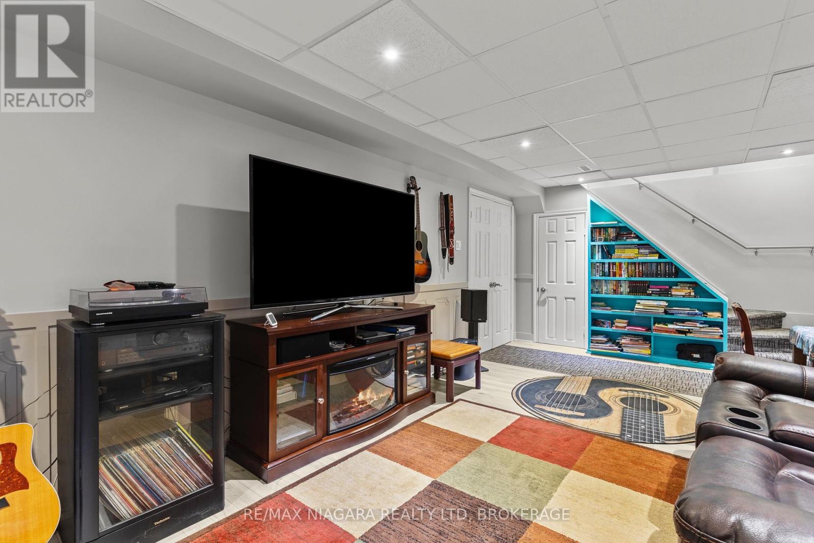 Photo 45 of 143 Welland Road, Pelham ON