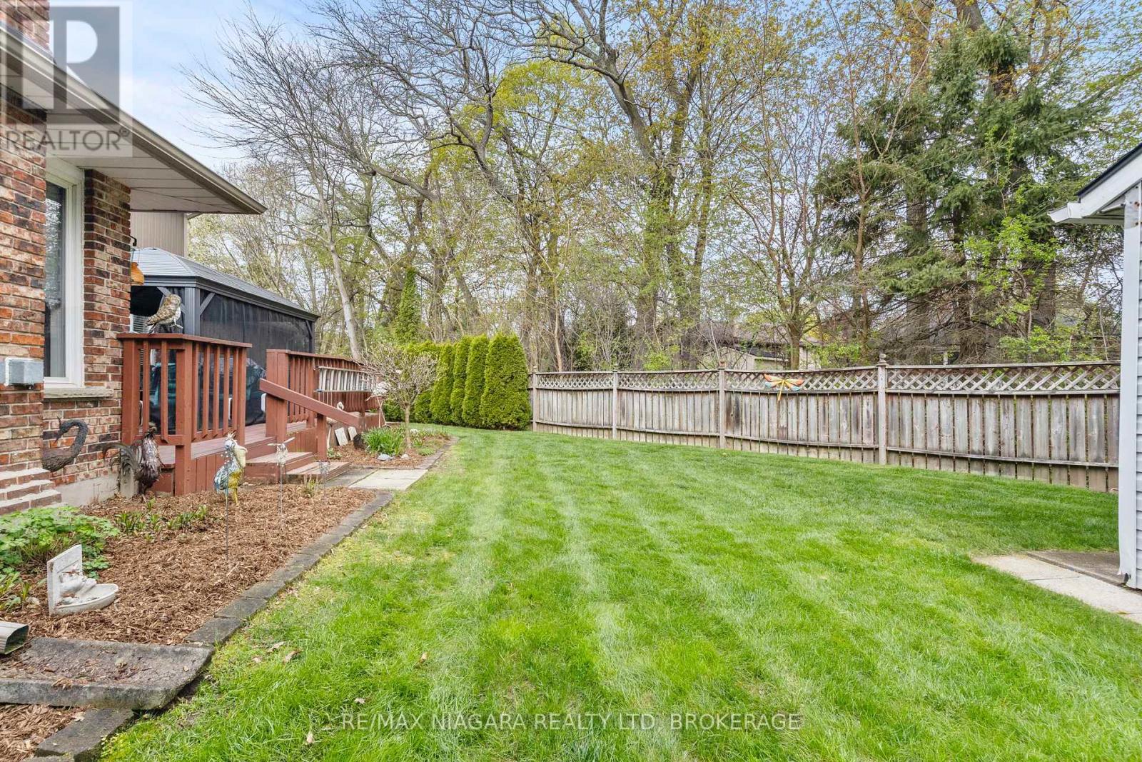Photo 28 of 143 Welland Road, Pelham ON