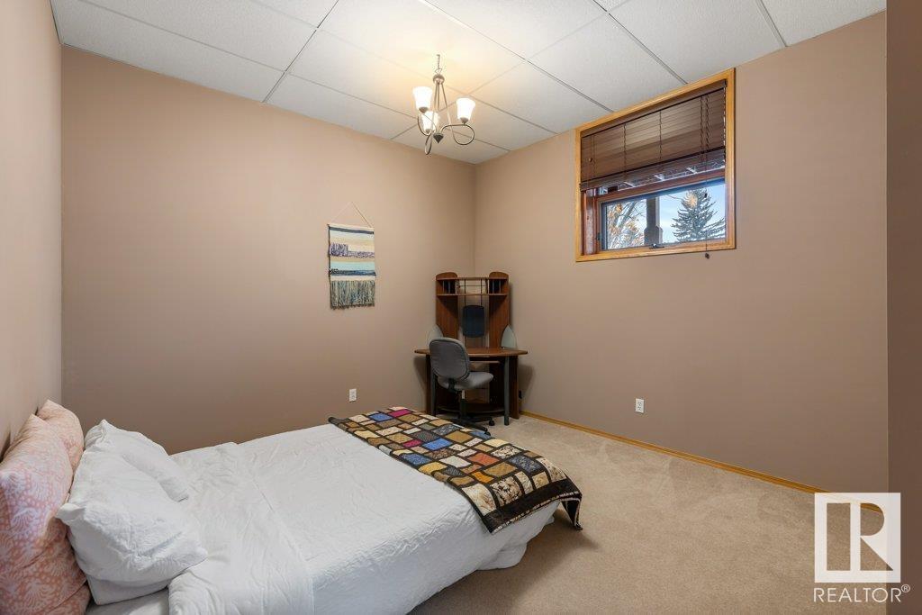 14 SPRUCE CR, St. Albert