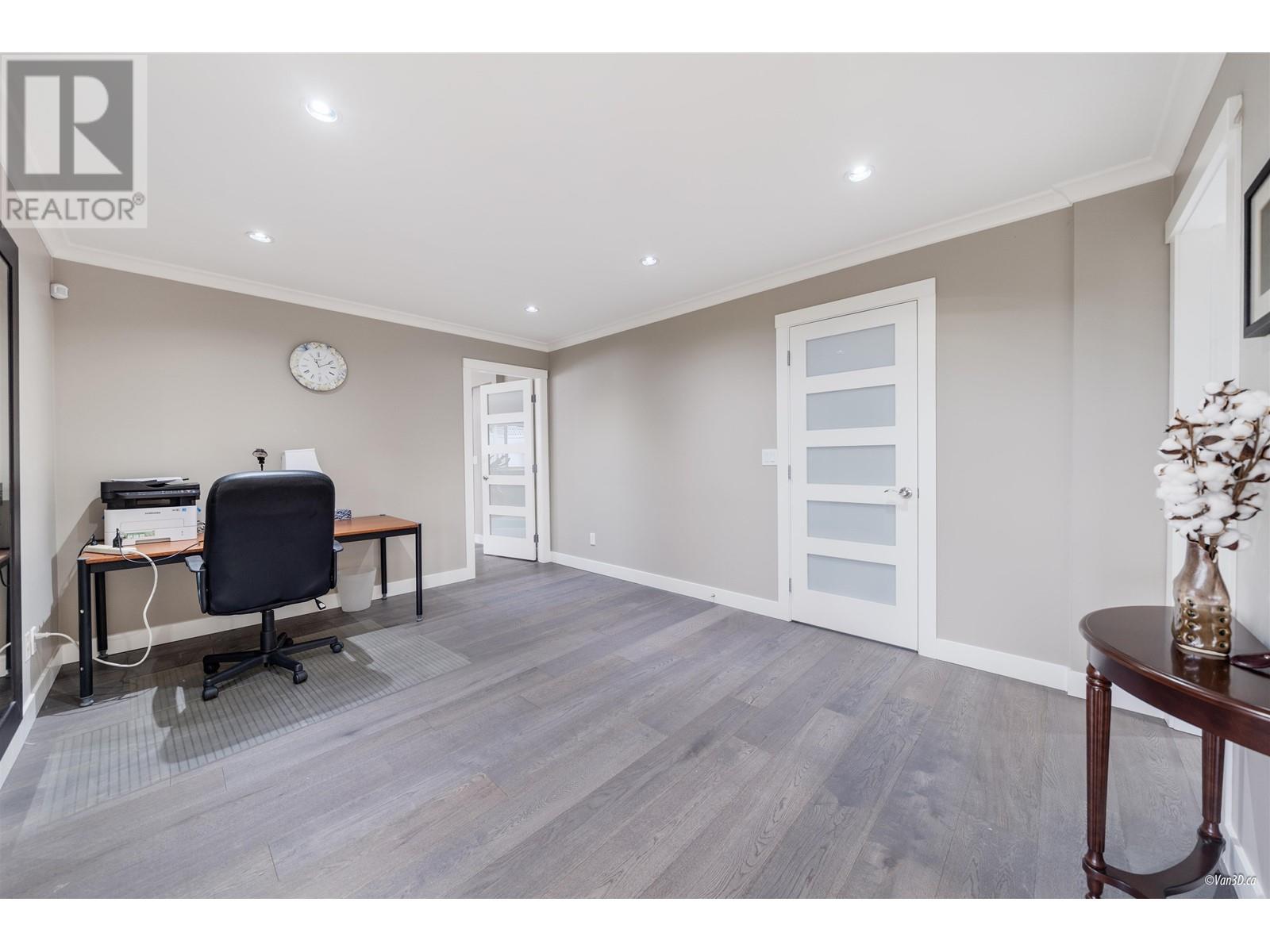960 GOVERNOR COURT, Port Coquitlam real estate listing R2998833