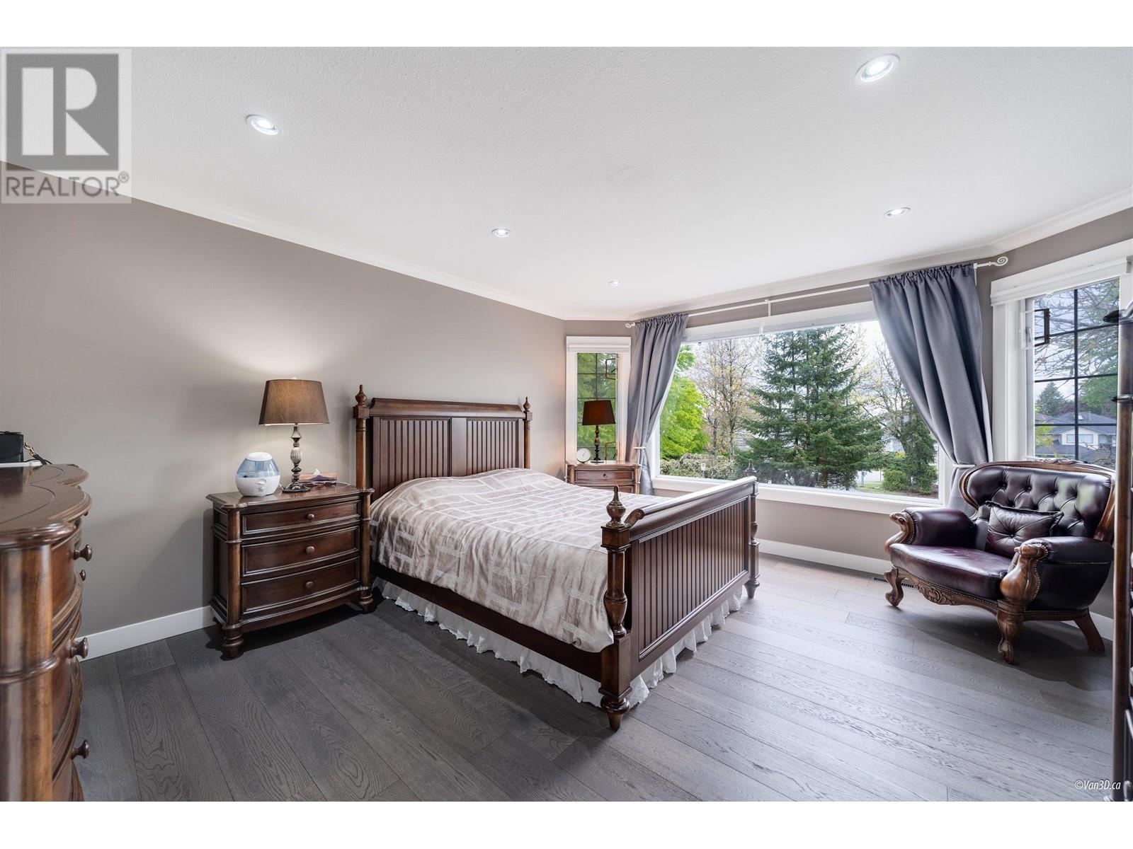 960 GOVERNOR COURT, Port Coquitlam real estate listing R2998833