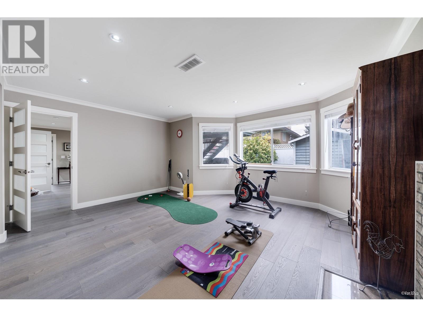 960 GOVERNOR COURT, Port Coquitlam real estate listing R2998833