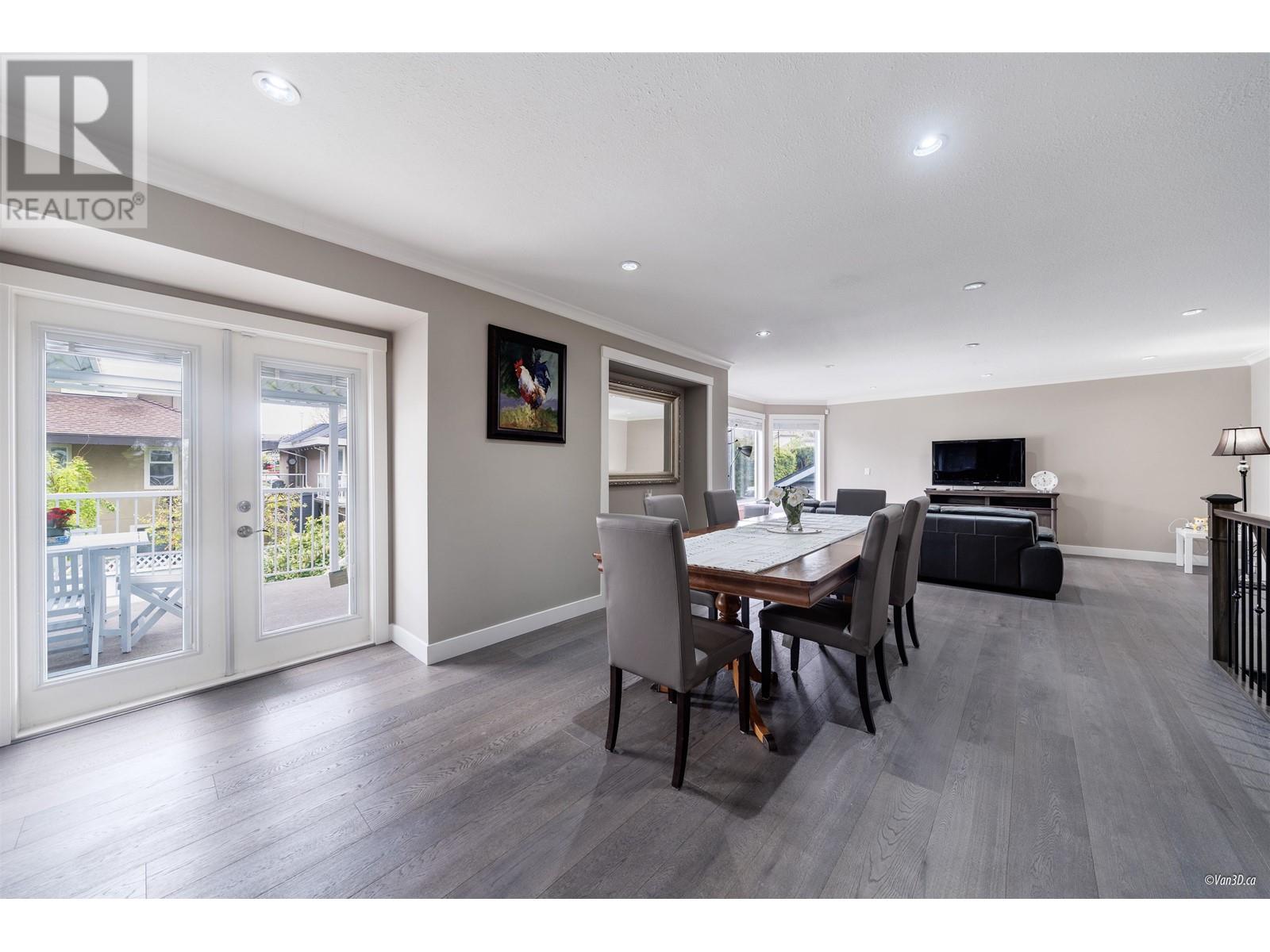 960 GOVERNOR COURT, Port Coquitlam real estate listing R2998833