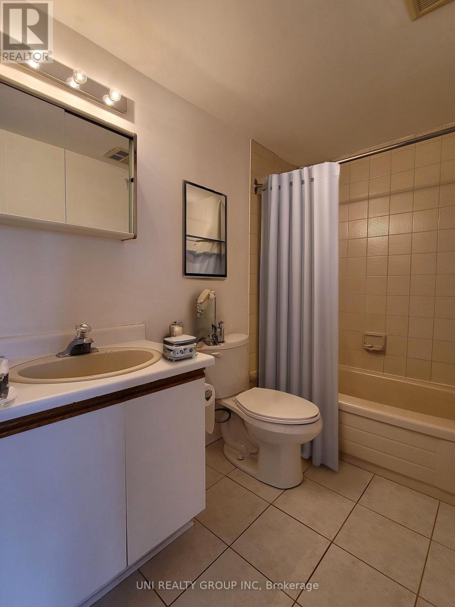 Photo 11 of 510 45 Holland Avenue, Ottawa ON