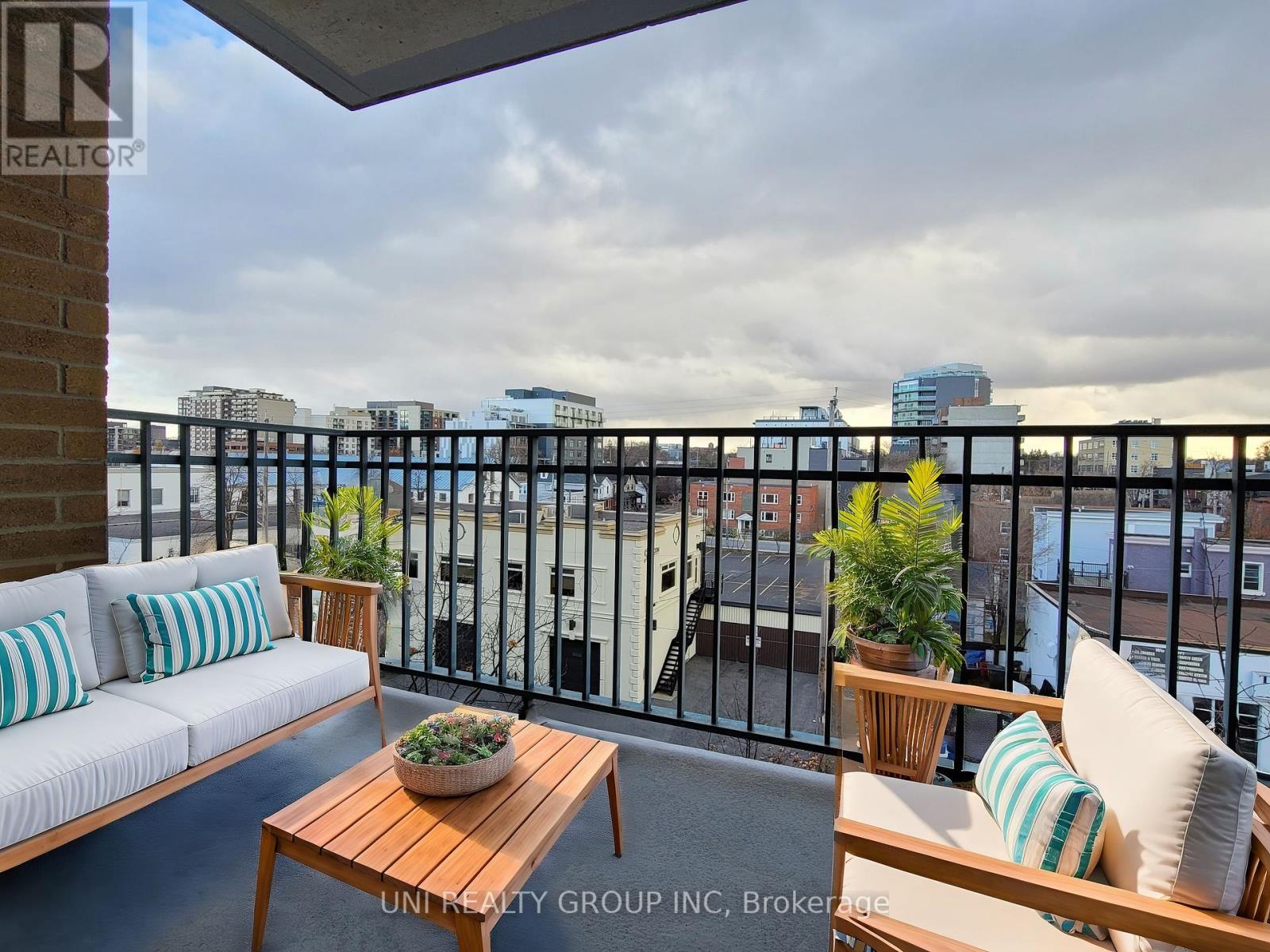 Photo 9 of 510 45 Holland Avenue, Ottawa ON