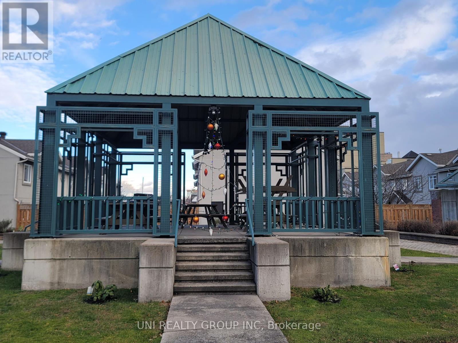 Photo 1 of 510 45 Holland Avenue, Ottawa ON