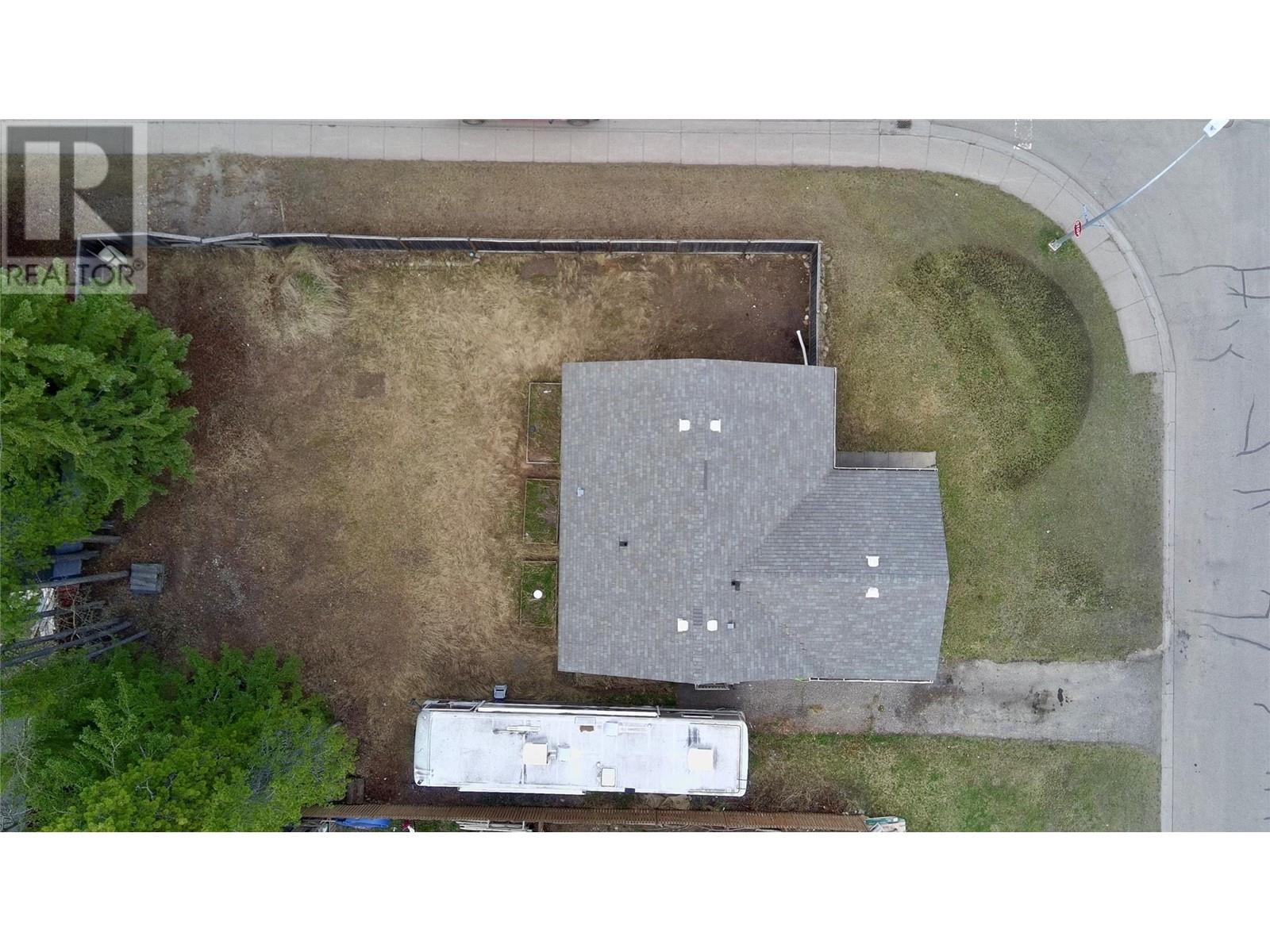 140 Spruce Avenue, Tumbler Ridge