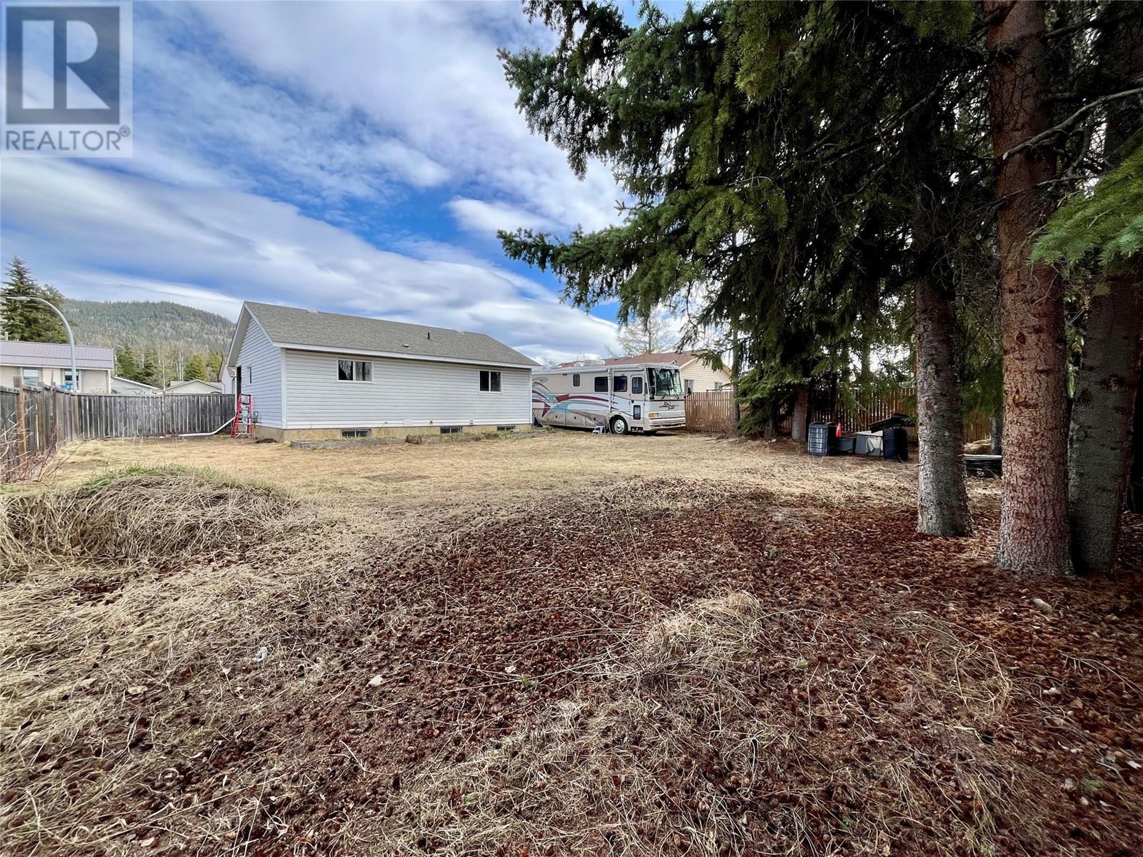 140 Spruce Avenue, Tumbler Ridge