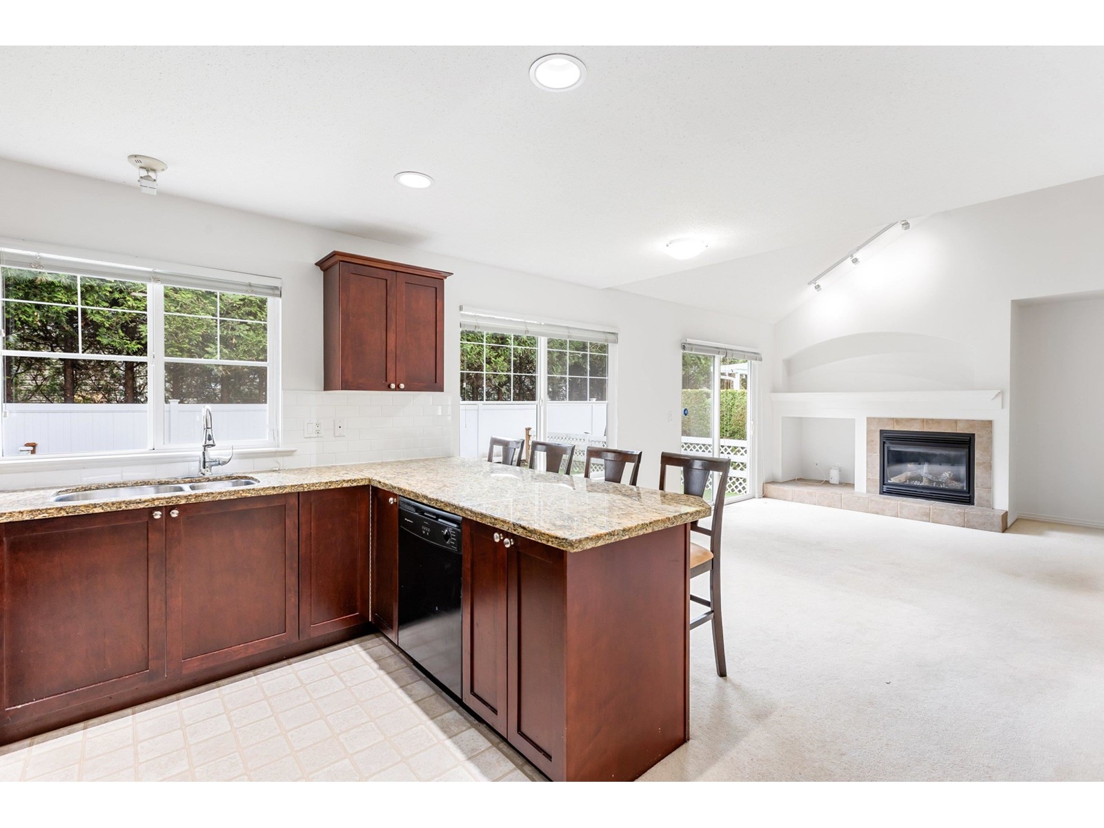 Photo 17 of 21 17097 64 Avenue, Surrey BC
