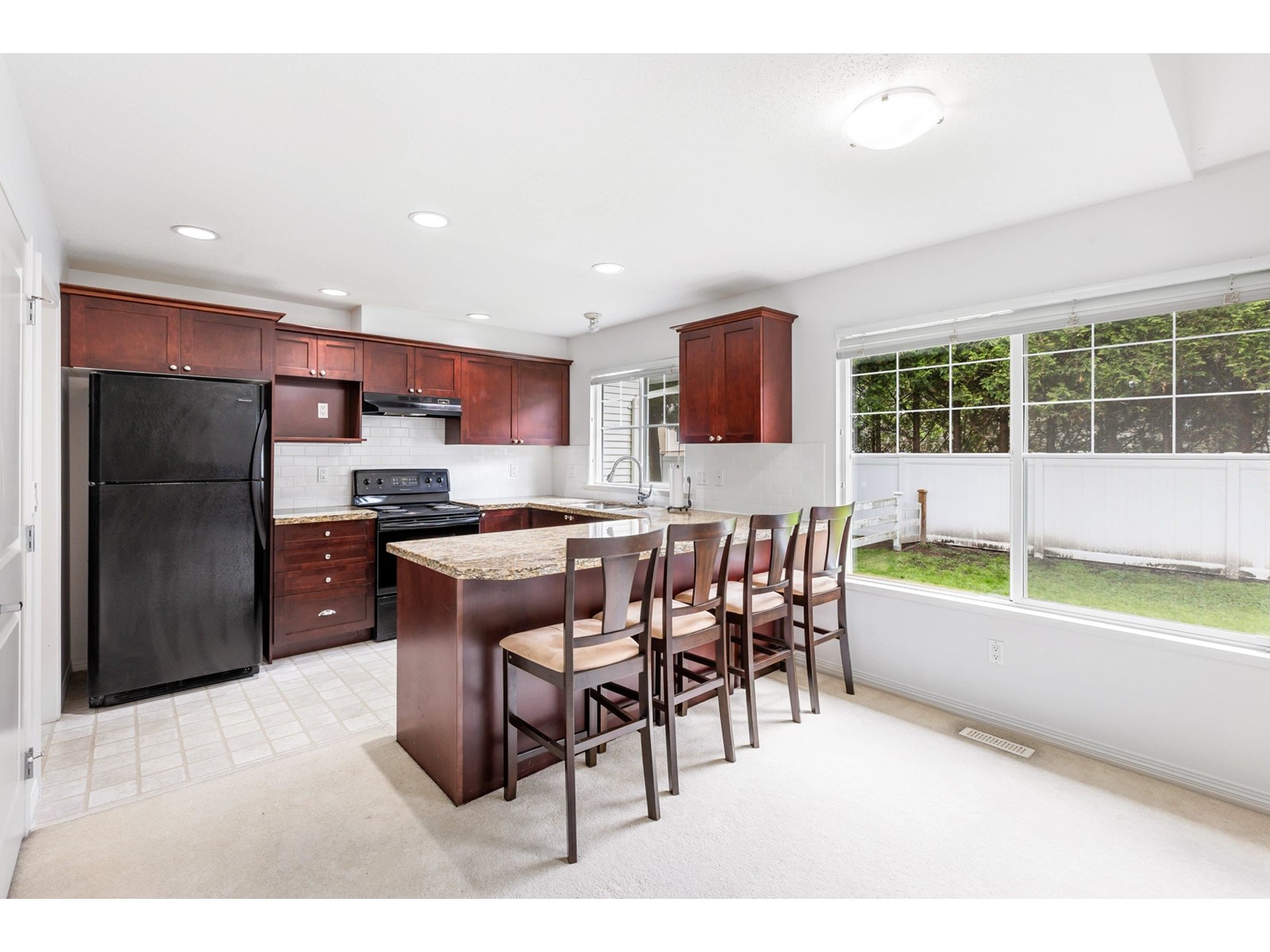 Photo 13 of 21 17097 64 Avenue, Surrey BC