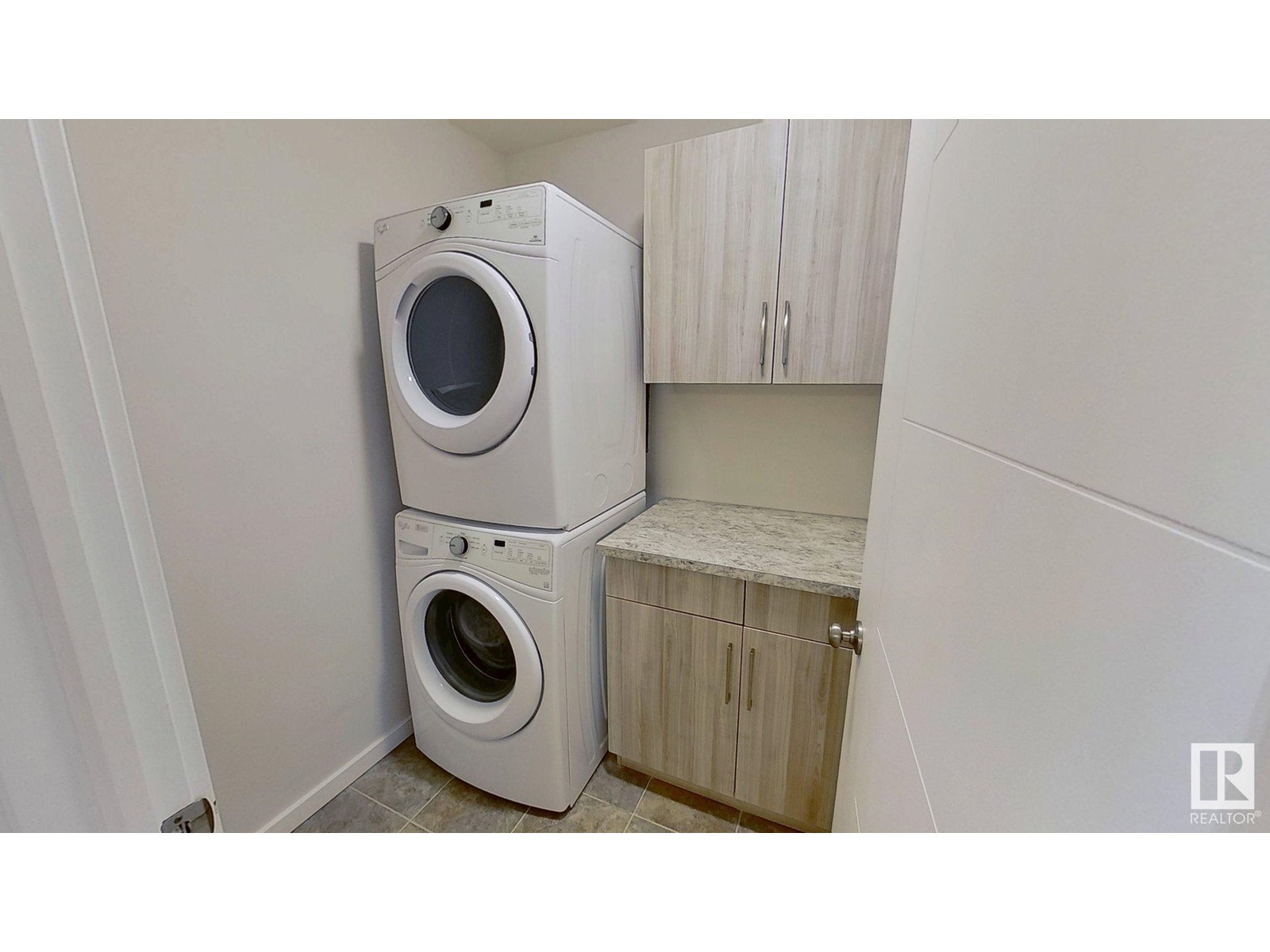 11842 122 ST NW, Edmonton