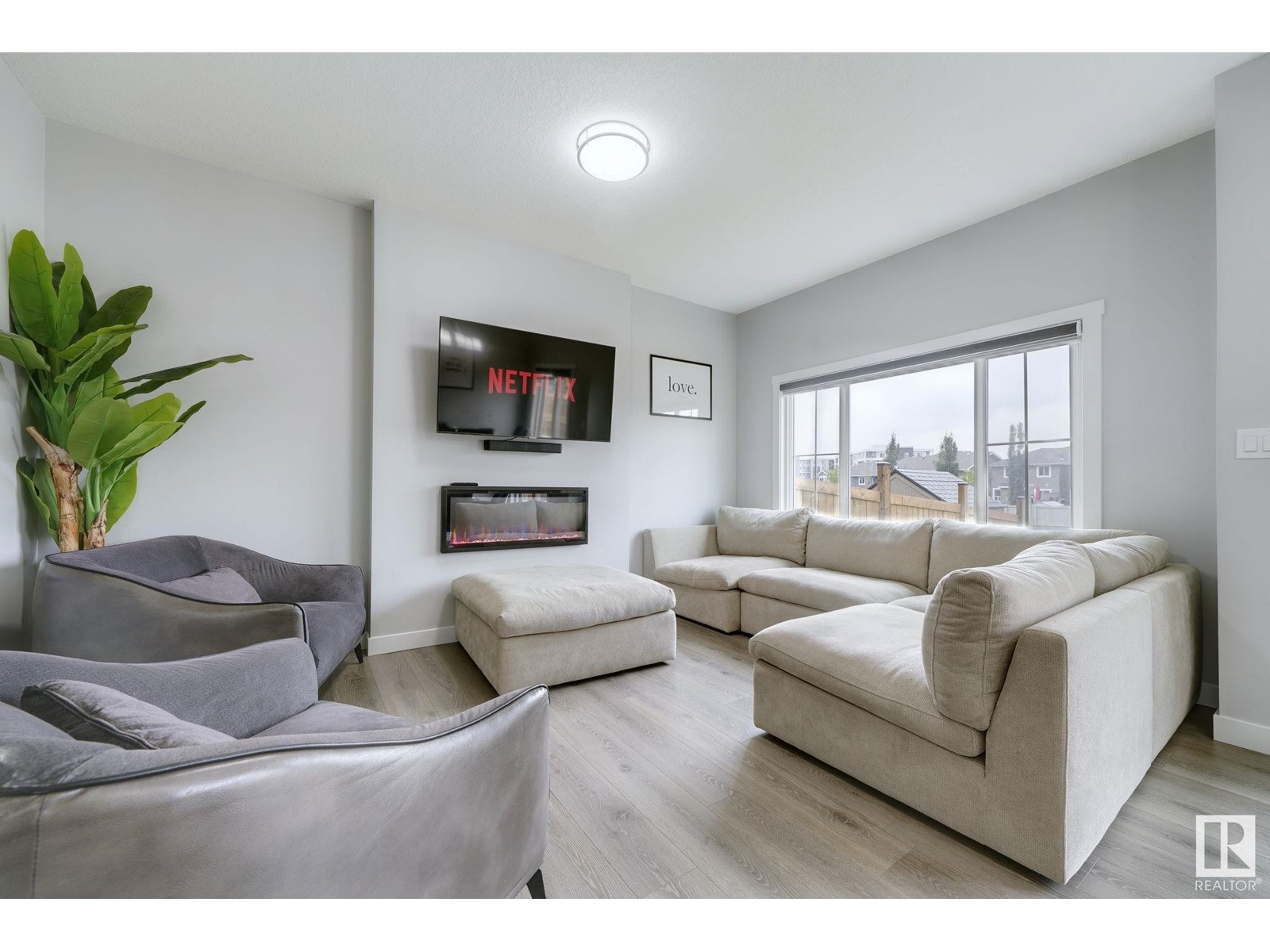 1699 ERKER WY NW, Edmonton