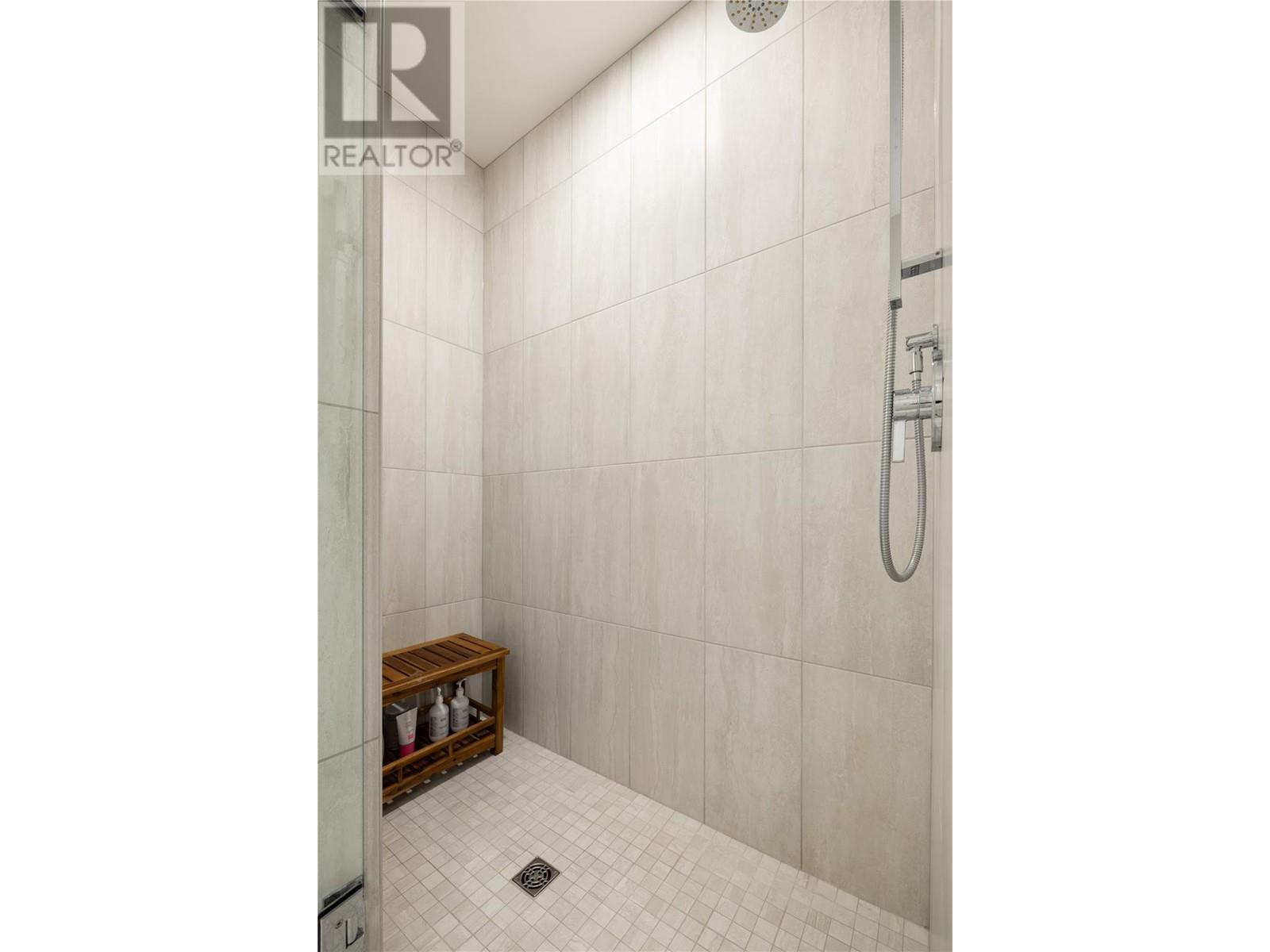 5 269 Diamond Way, Vernon