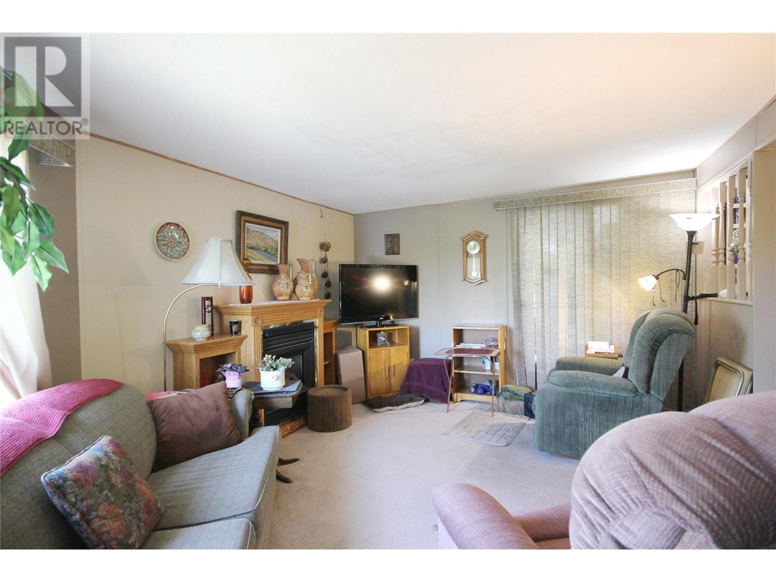 12 3999 Skaha Lake Road, Penticton