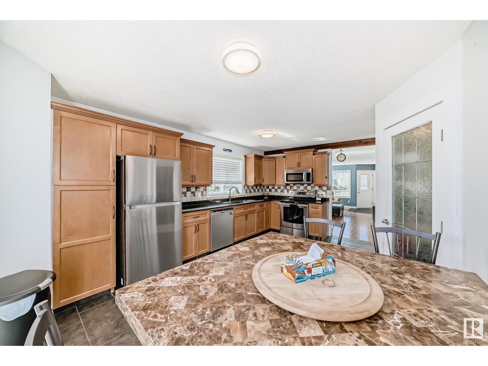 9 DOMINION WY, St. Albert