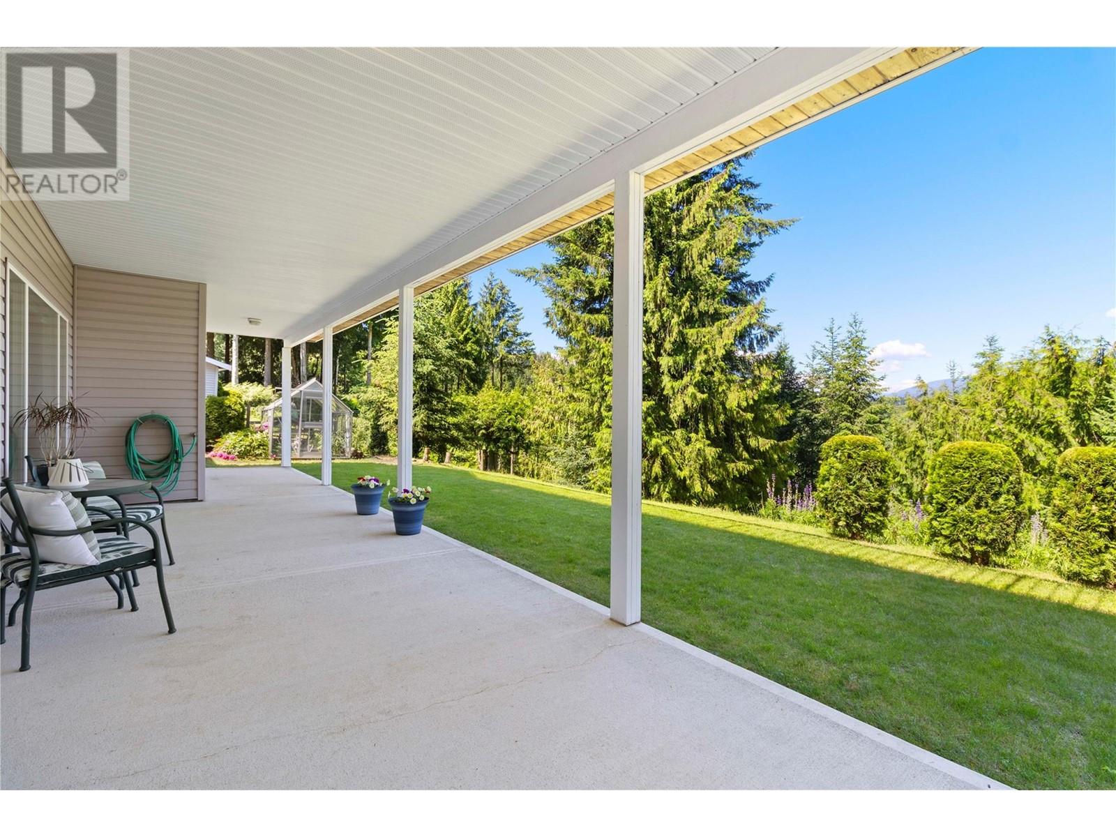 2592 Alpen Paradies Road Unit# 12, Blind Bay