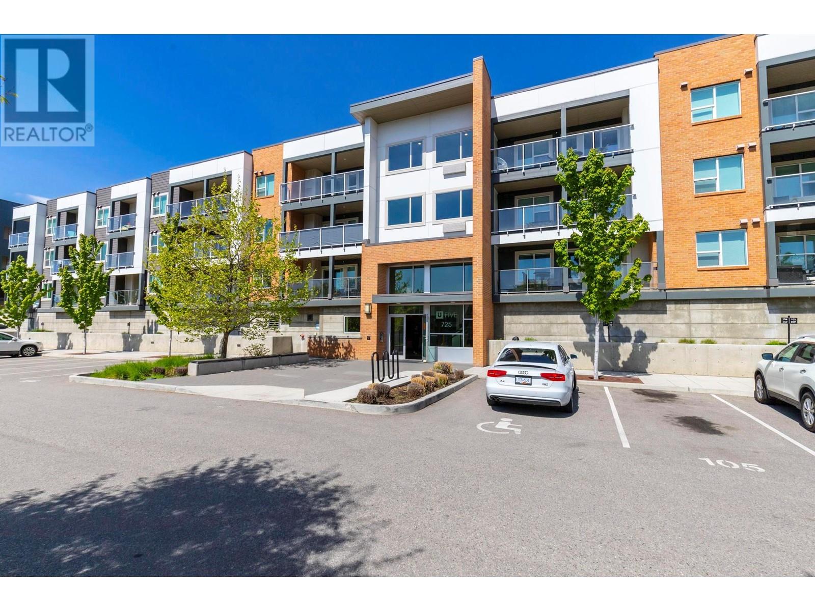 211 725 Academy Way, Kelowna