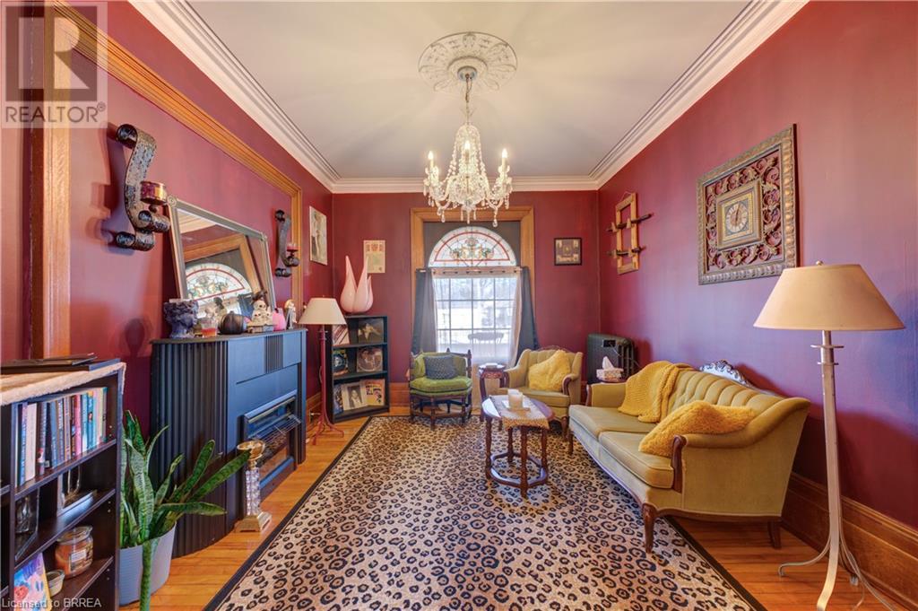 Photo 11 of 111 Erie Avenue, Brantford ON