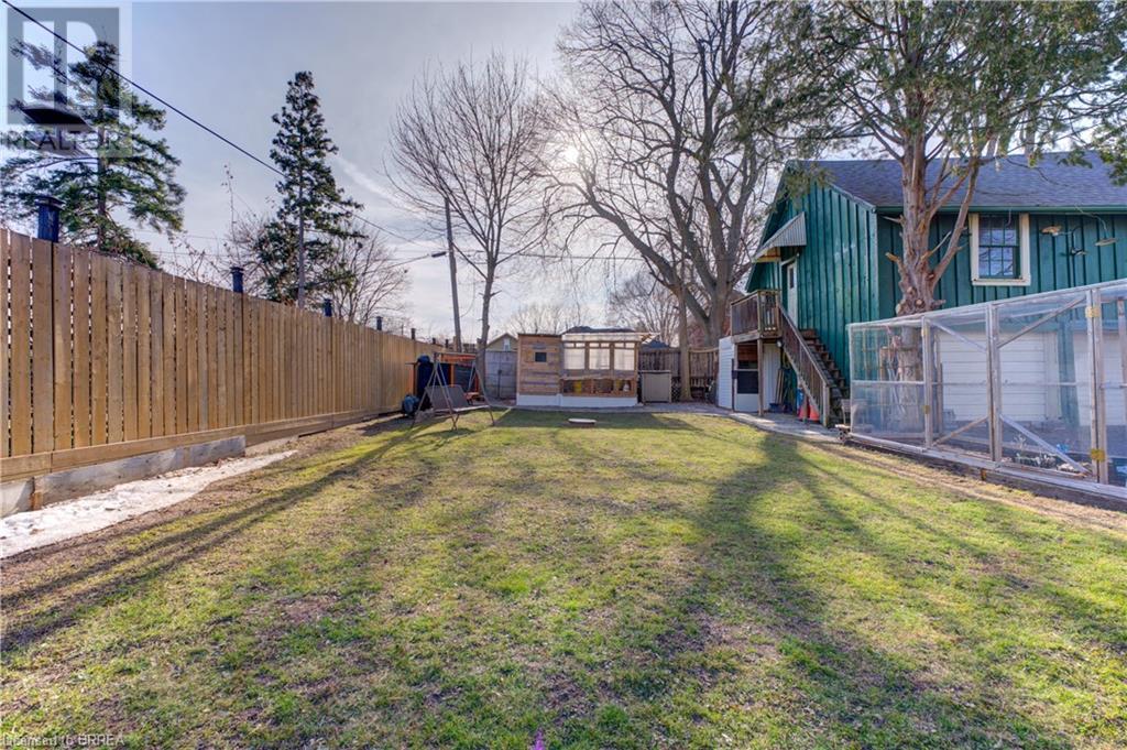 Photo 39 of 111 Erie Avenue, Brantford ON