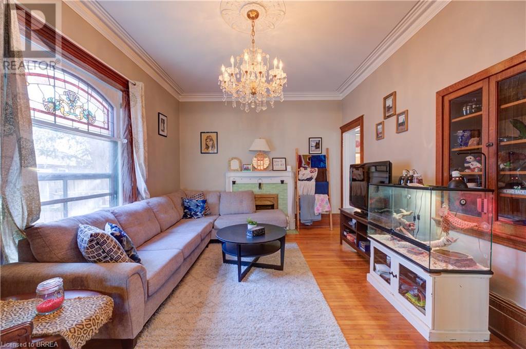 Photo 9 of 111 Erie Avenue, Brantford ON