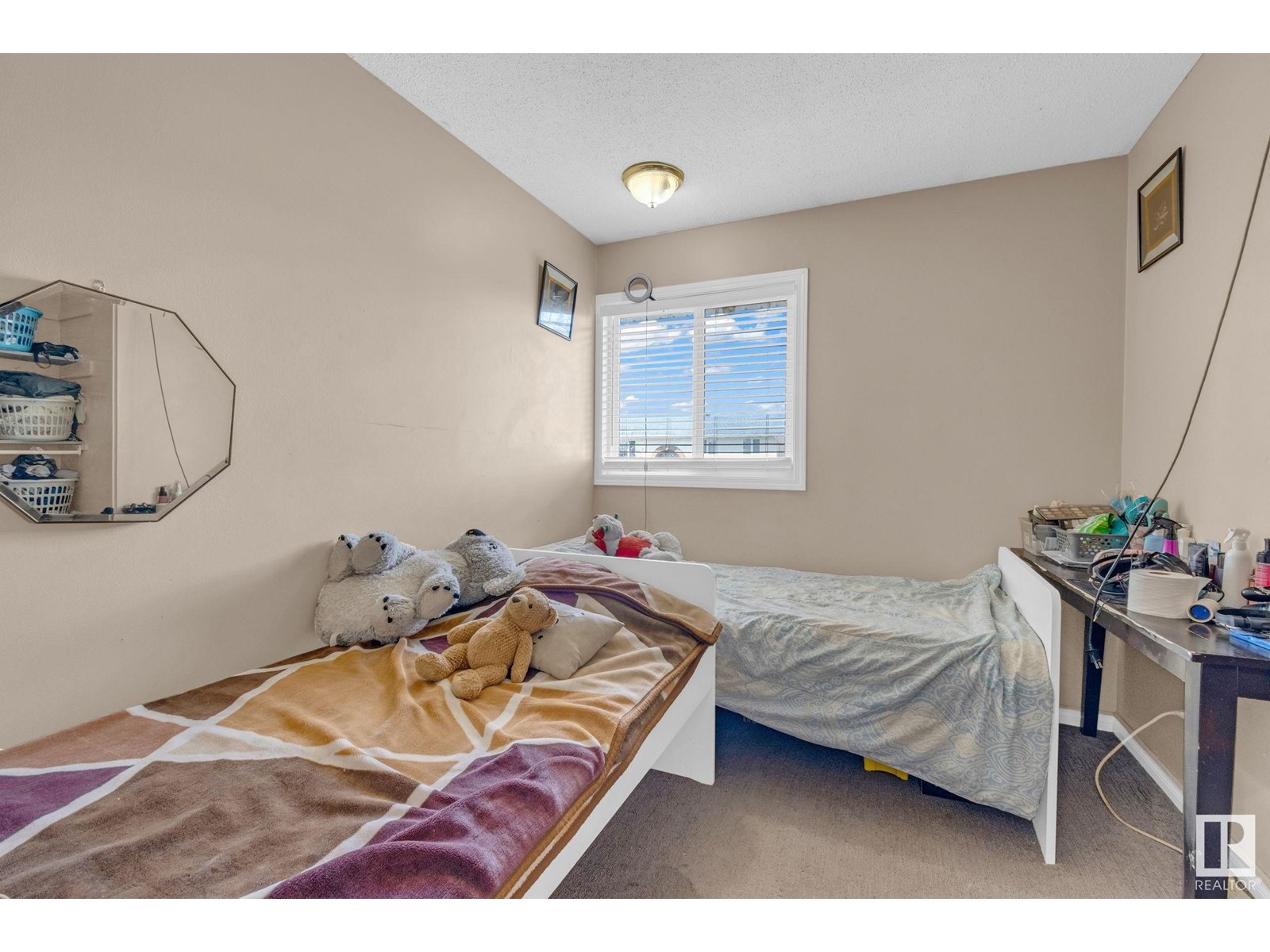 10617 167A AV NW, Edmonton