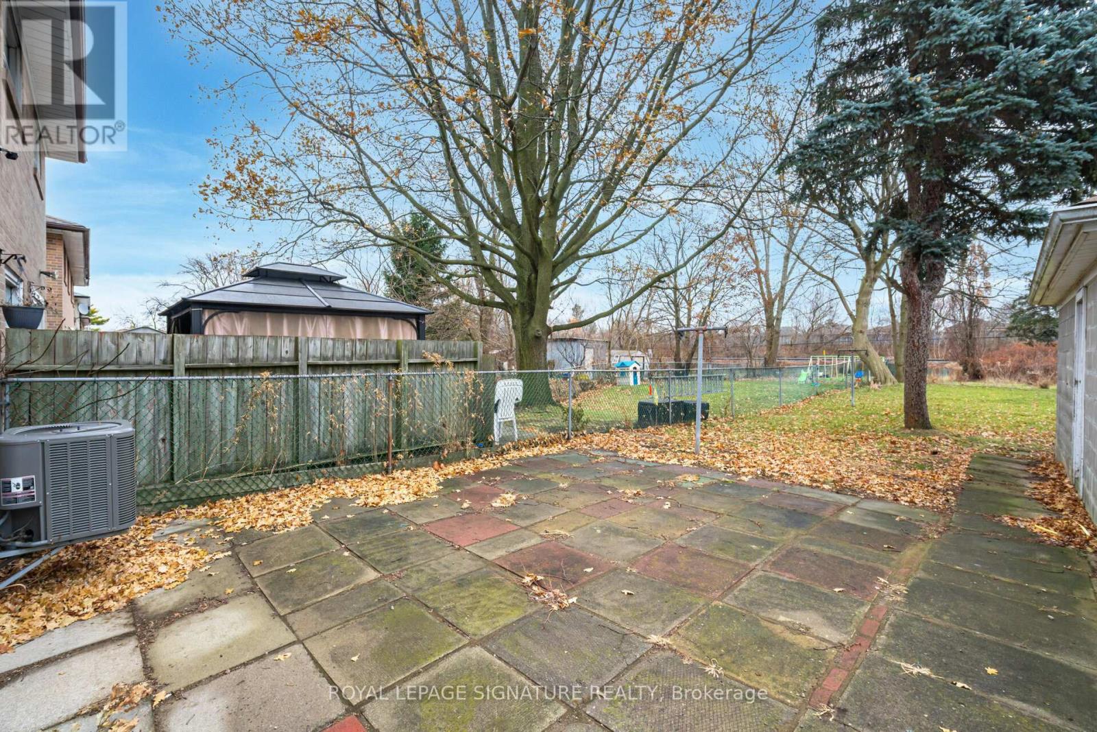 Photo 29 of 23 Gardentree Street, Toronto ON