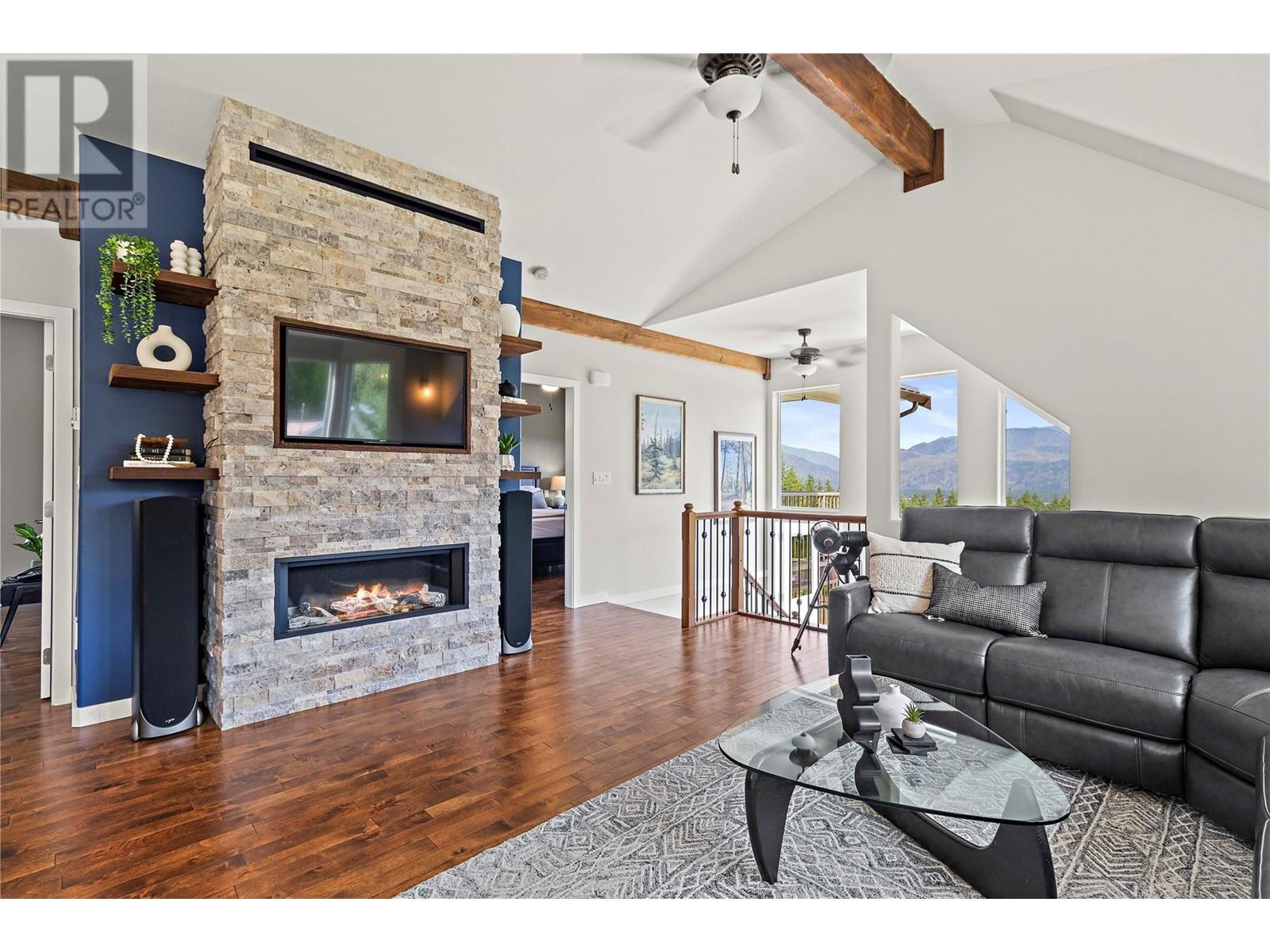 Photo 12 of 2672 Mckenzie Road, Sorrento BC
