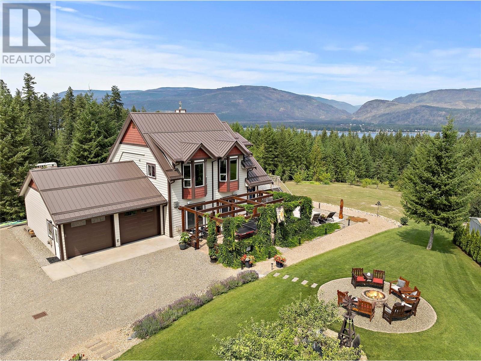 Photo 1 of 2672 Mckenzie Road, Sorrento BC